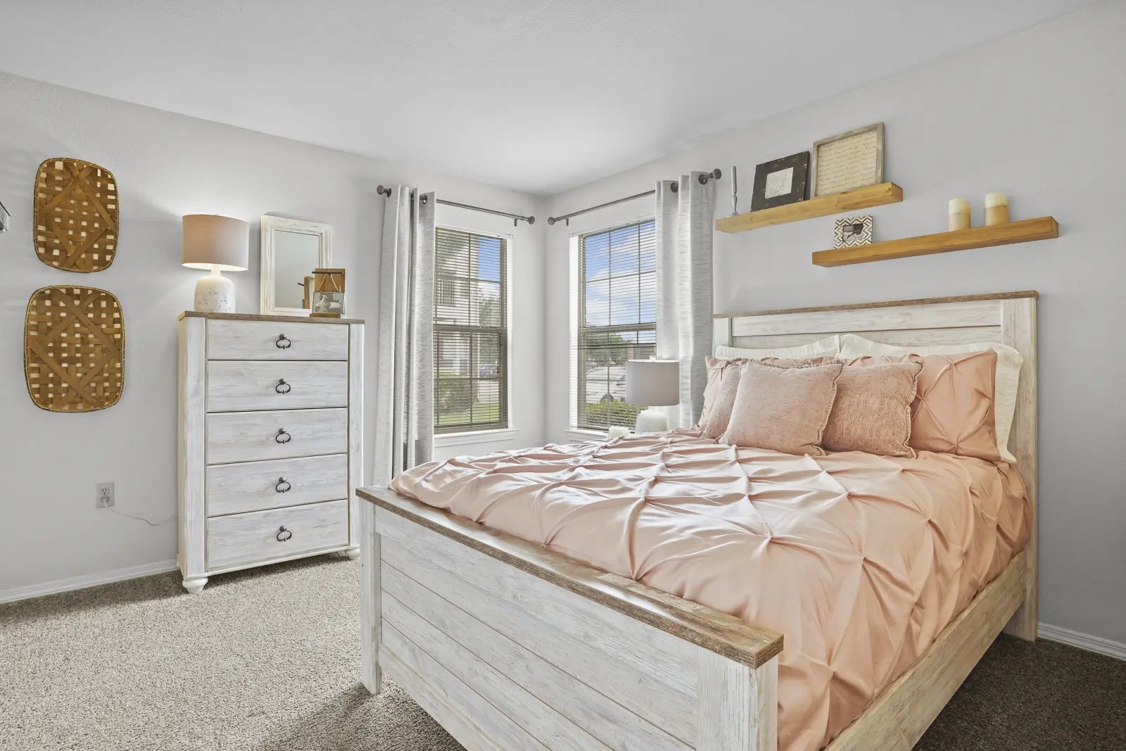 Photos of The Remington Apartments in Wichita, KS