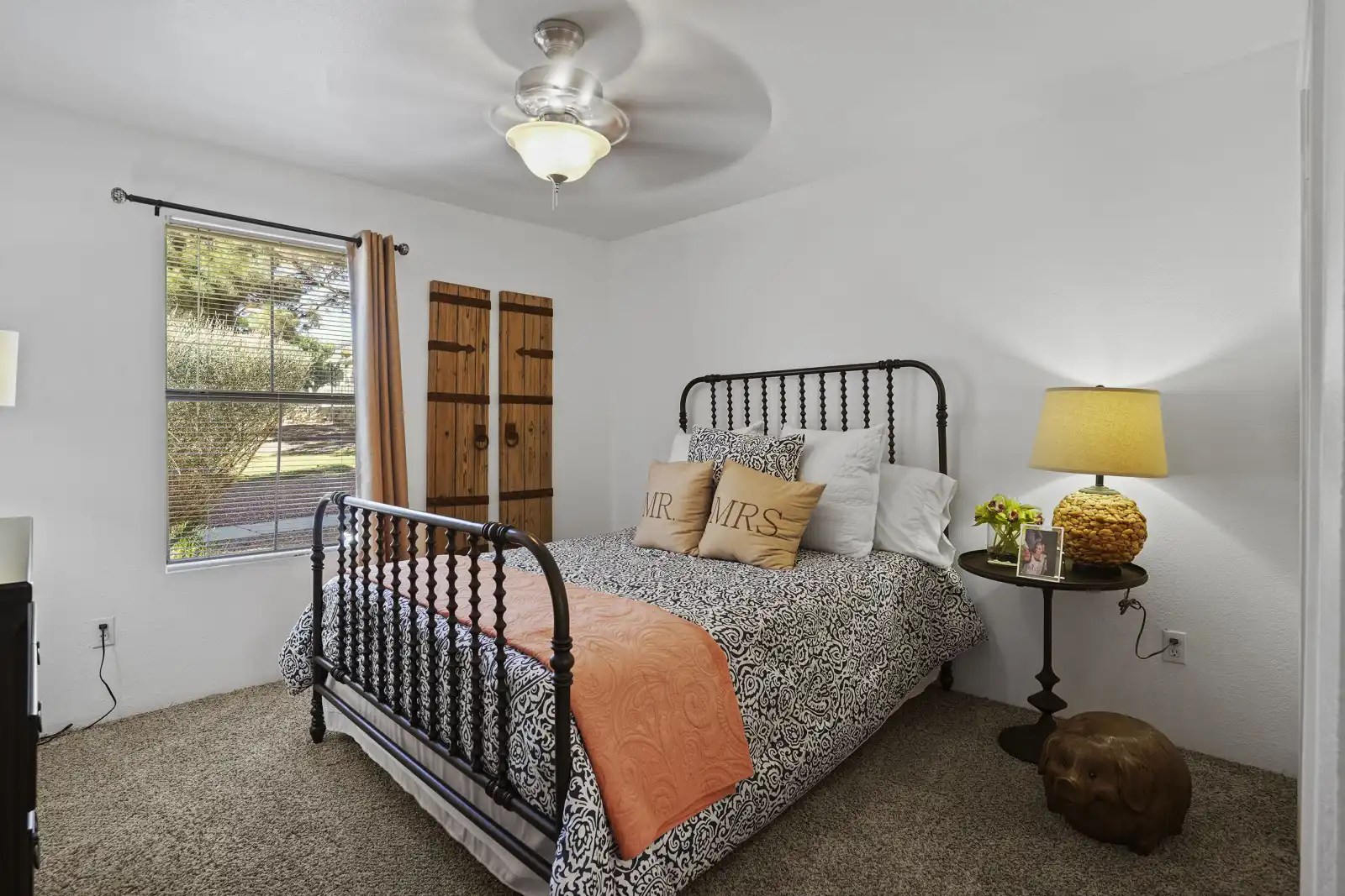 Photos of The Patriot Apartments Apartments in El Paso, TX