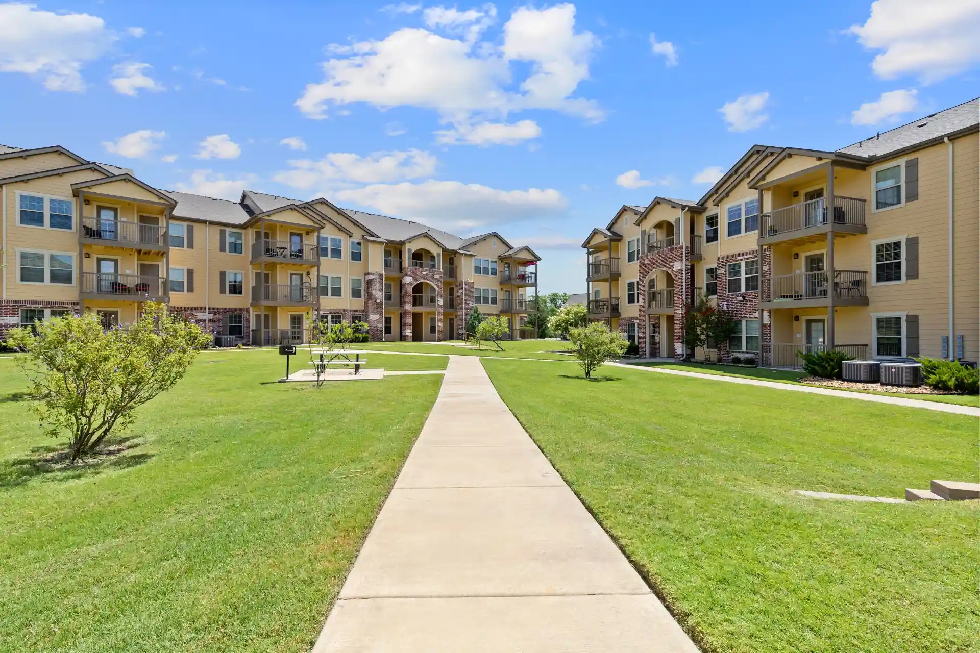 1 and 2 Bedroom Apartments, Lofts, and Townhomes in Temple, TX Case and Associates