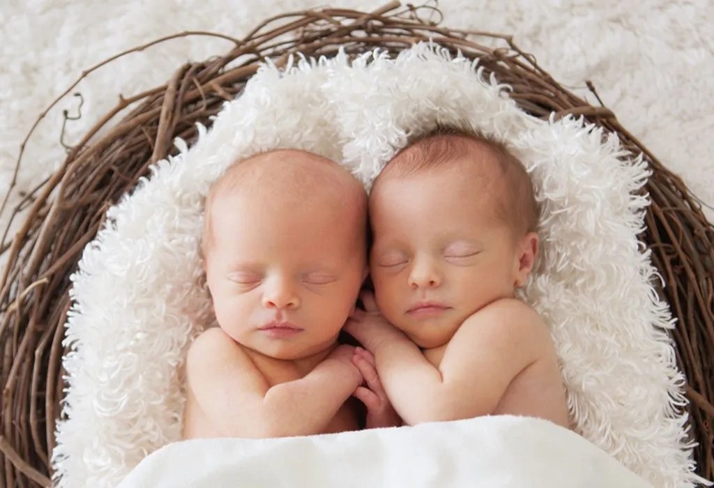 10 Essential Twins Baby Care Tips