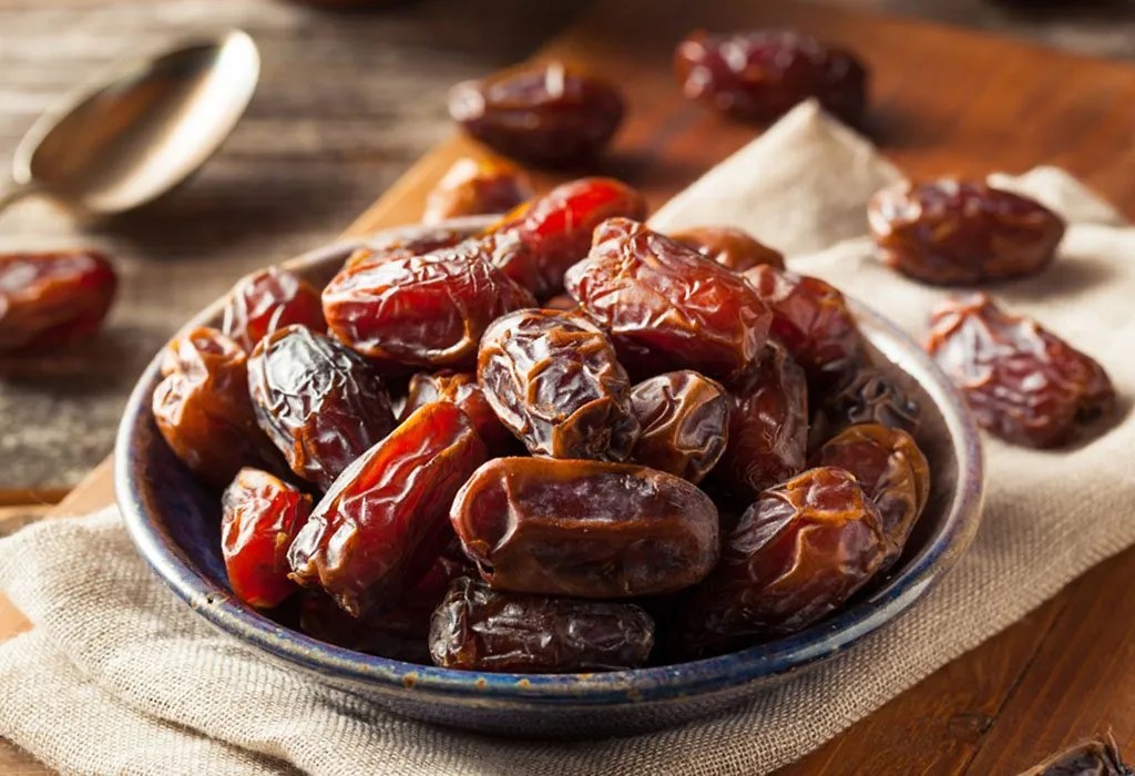 Eating Dates (Khajoor) During Pregnancy Health Benefits & Ways to Eat