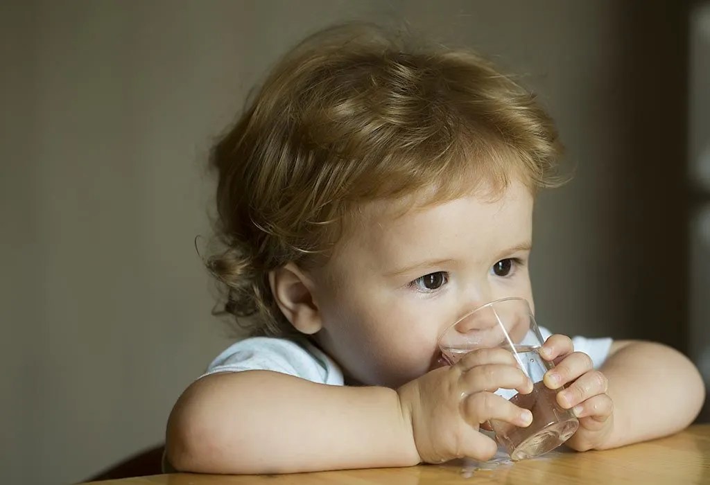How Much Water Should Your Toddler Consume Per Day?