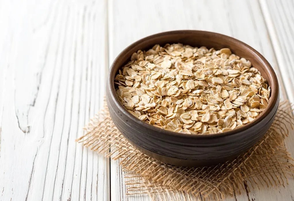 Eating Oats during Breastfeeding Health Benefits, Side Effects & more