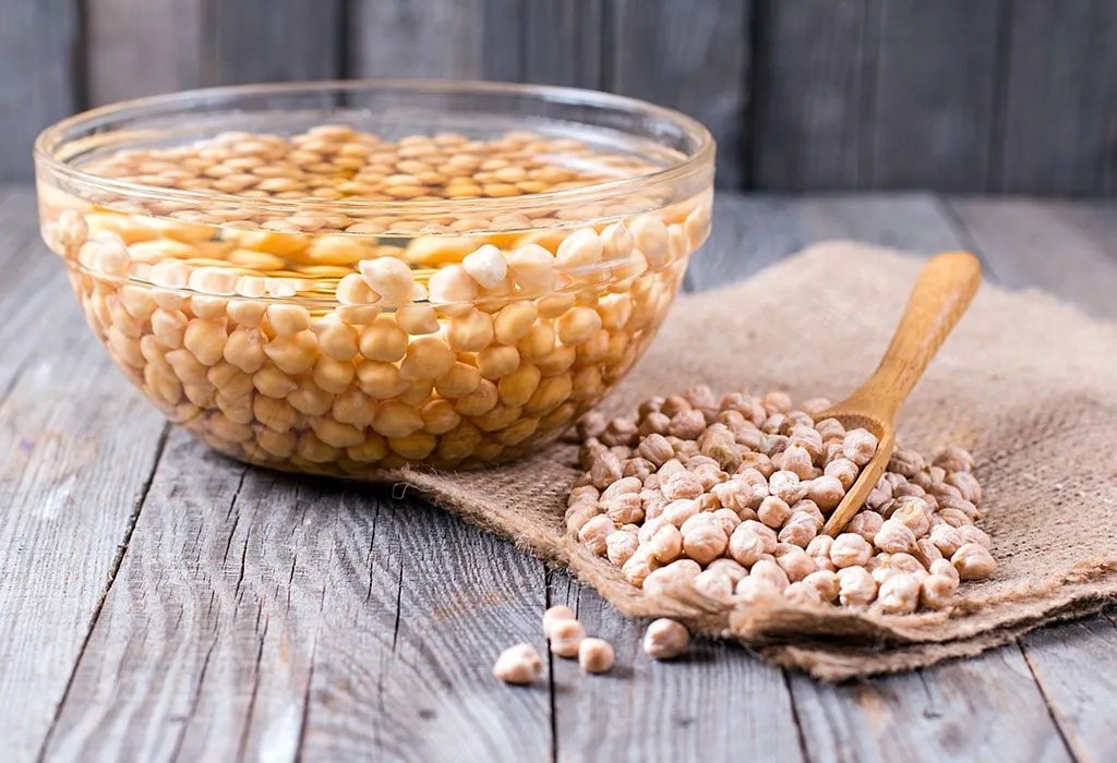 Chickpeas for Baby Benefits, Side Effects & Homemade Recipes