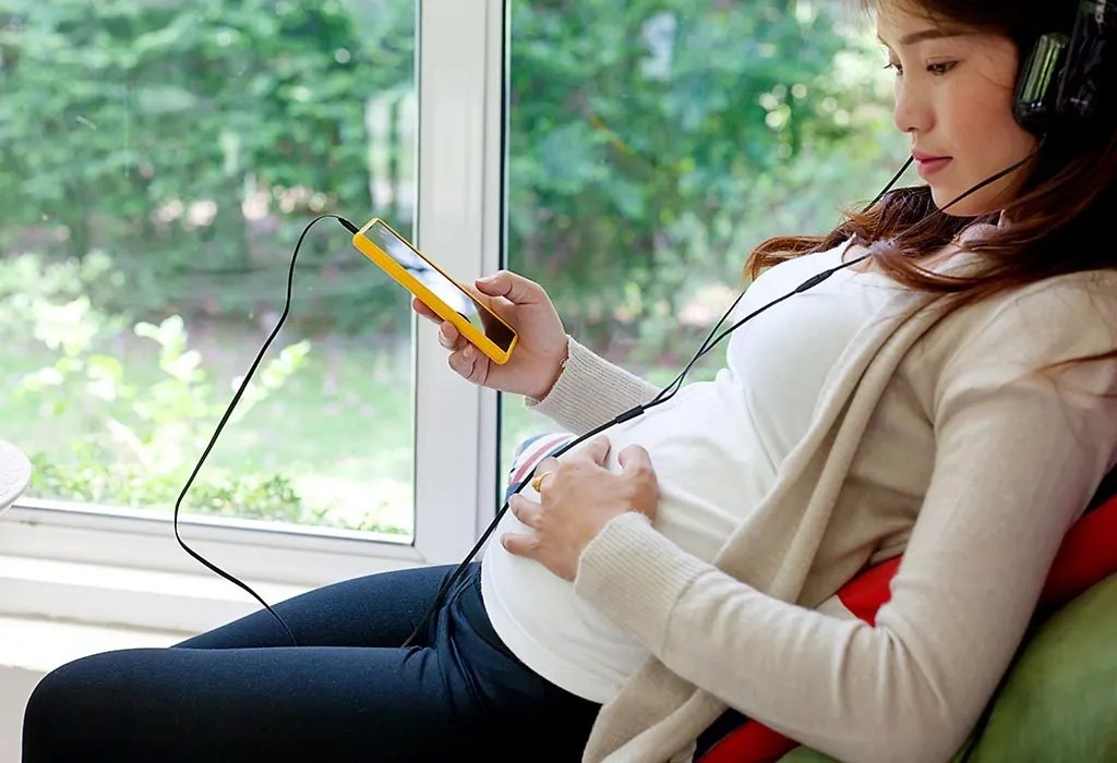 Using Mobile Phone During Pregnancy Side Effects & Tips