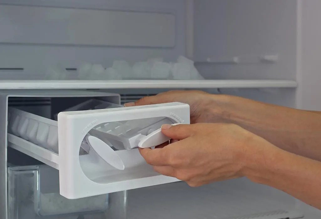 Craving Ice During Pregnancy Is It Safe, Reasons & Effects