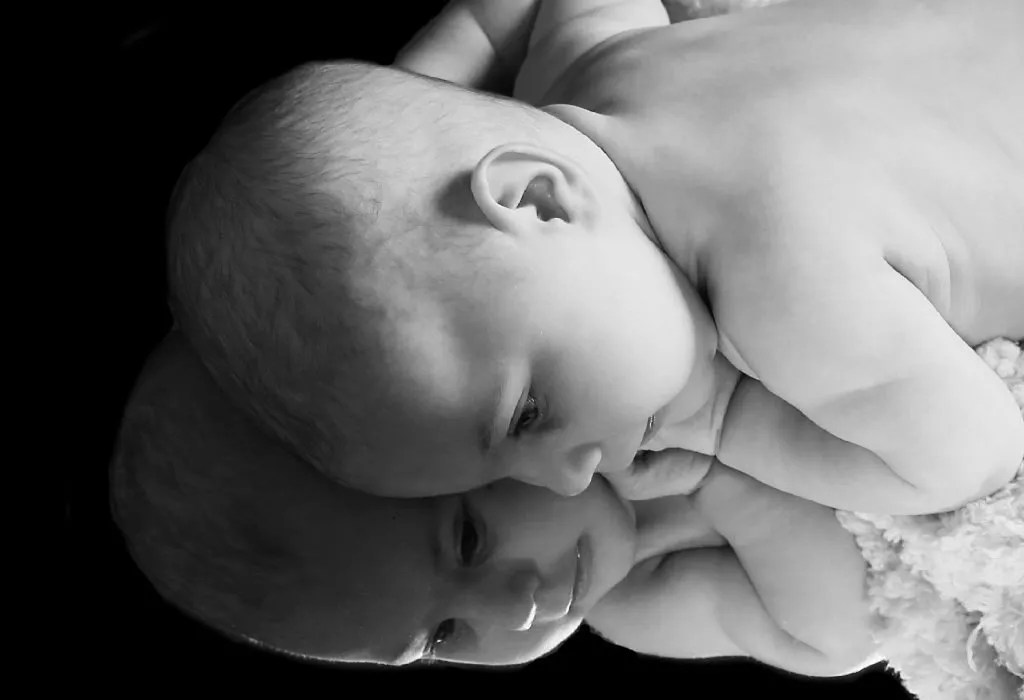 This is Why Babies Love Mirrors