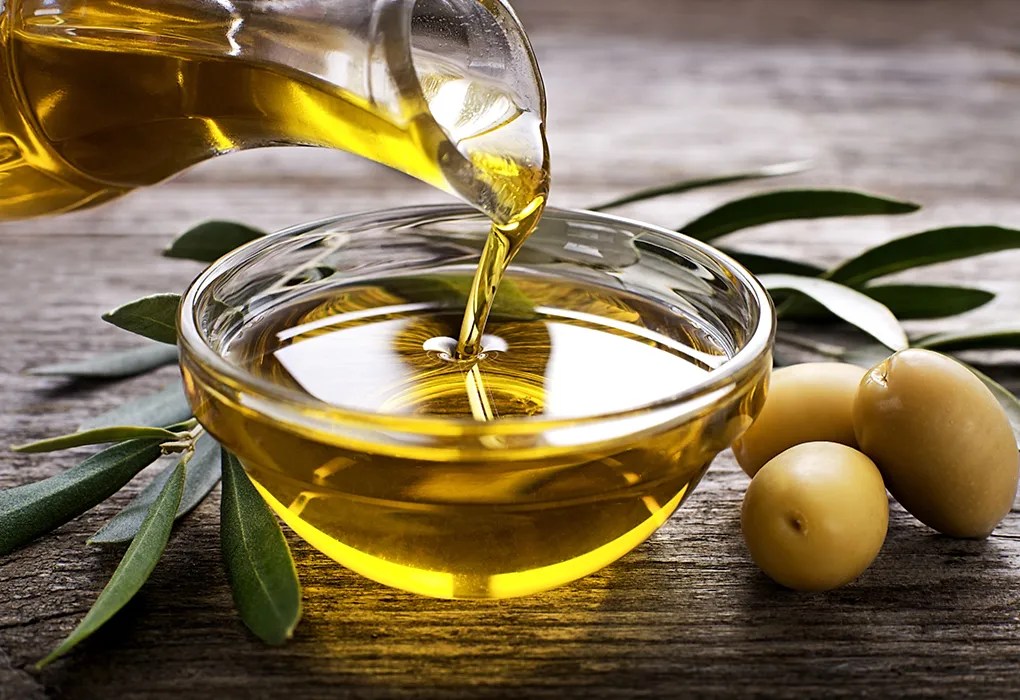 10 Benefits of using Olive Oil for Baby Massage