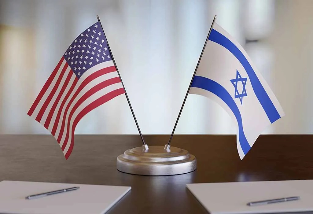 How To Display The American Flag Rules and Etiquette To Follow