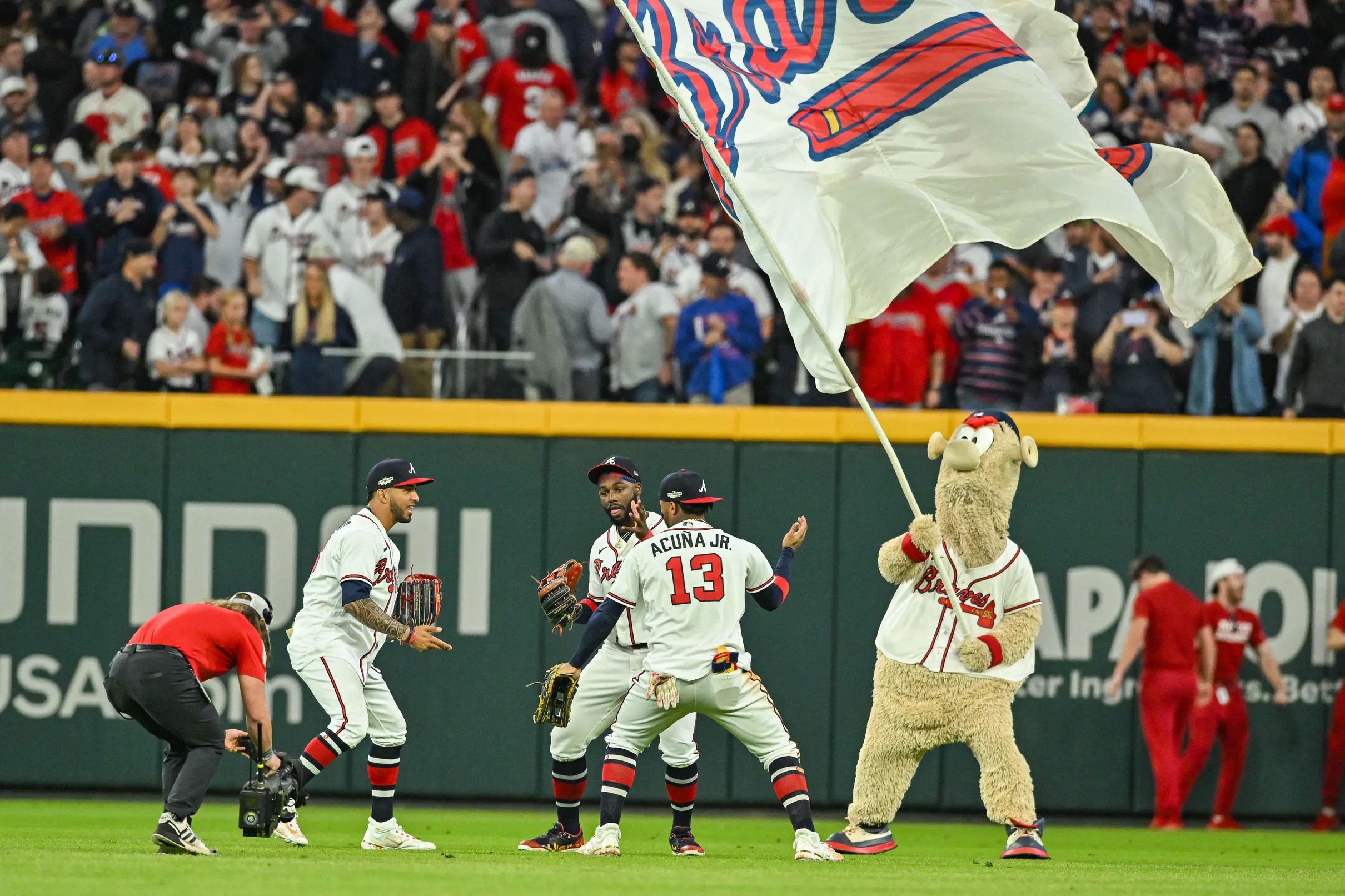 2022 MLB Division Series Guardians vs. Yankees Game 2, Braves vs