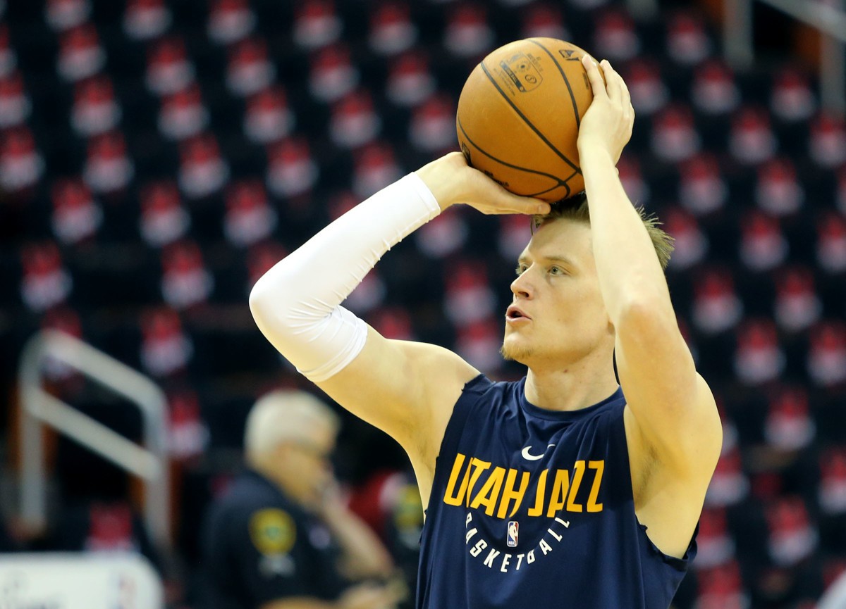 Utah Jazz waive forward Jonas Jerebko after one year with team