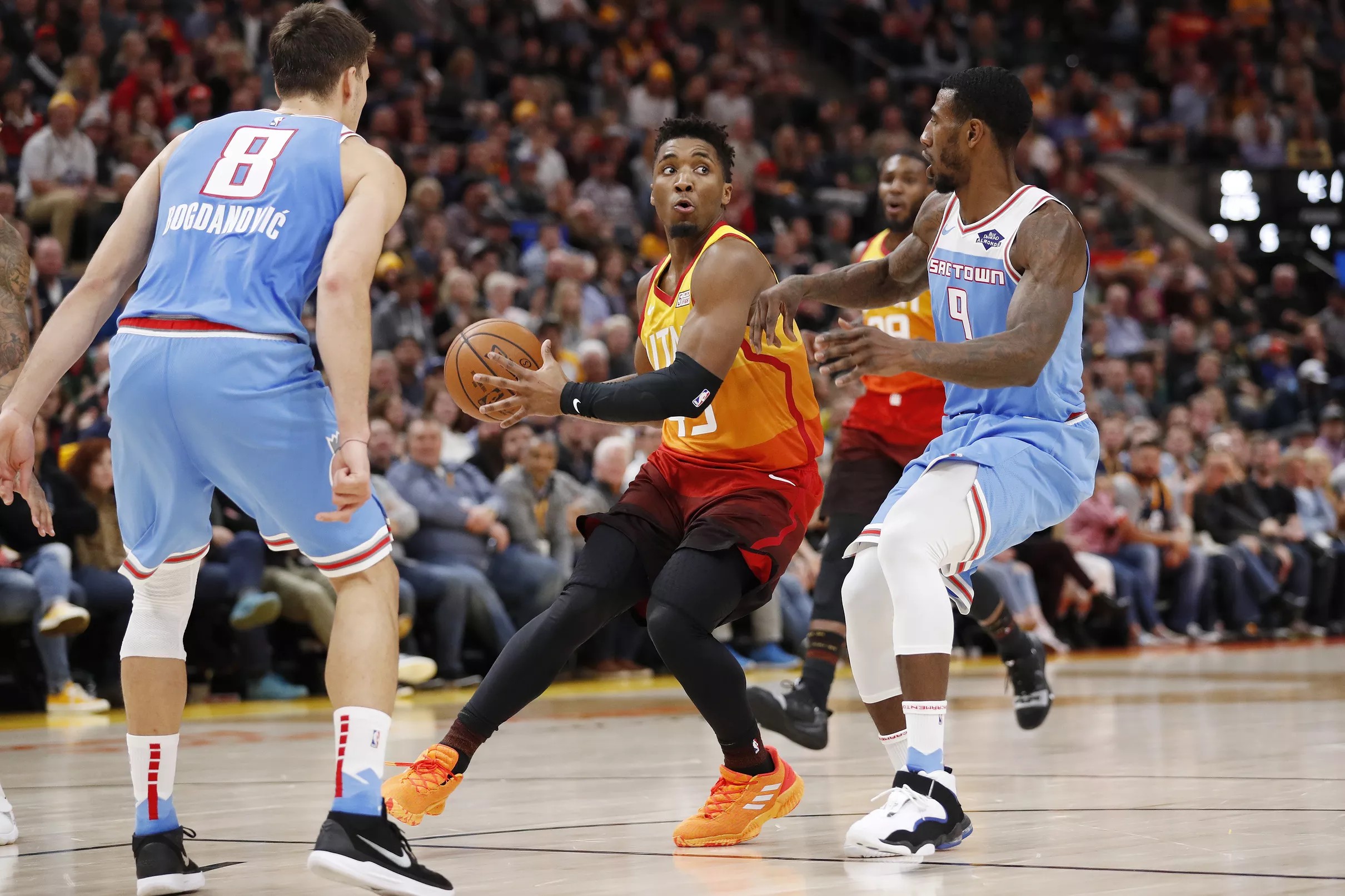 Time to see Donovan Mitchell as a point guard, not shooting guard