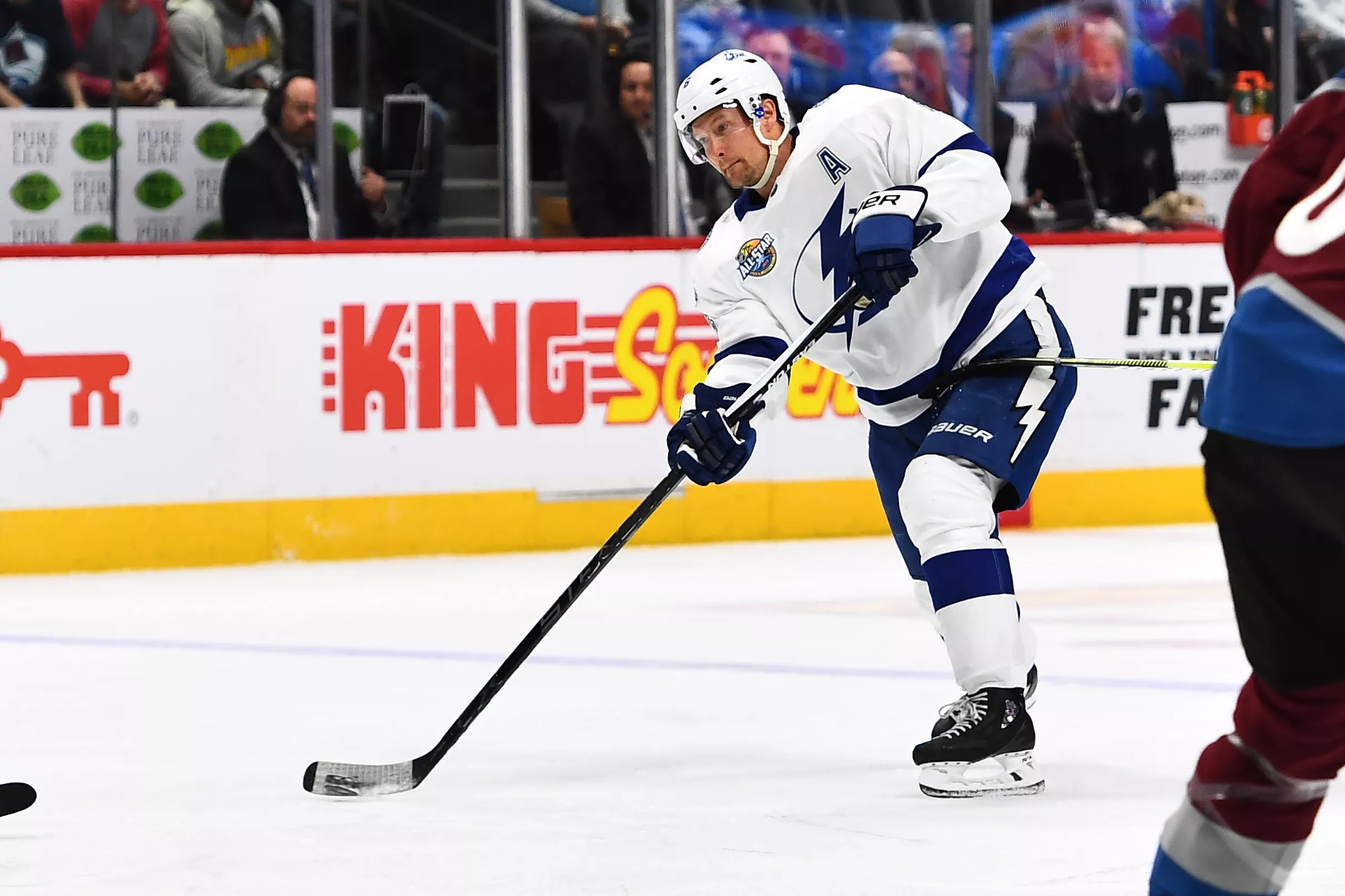 This week’s Tampa Bay Lightning fan poll Distractification!