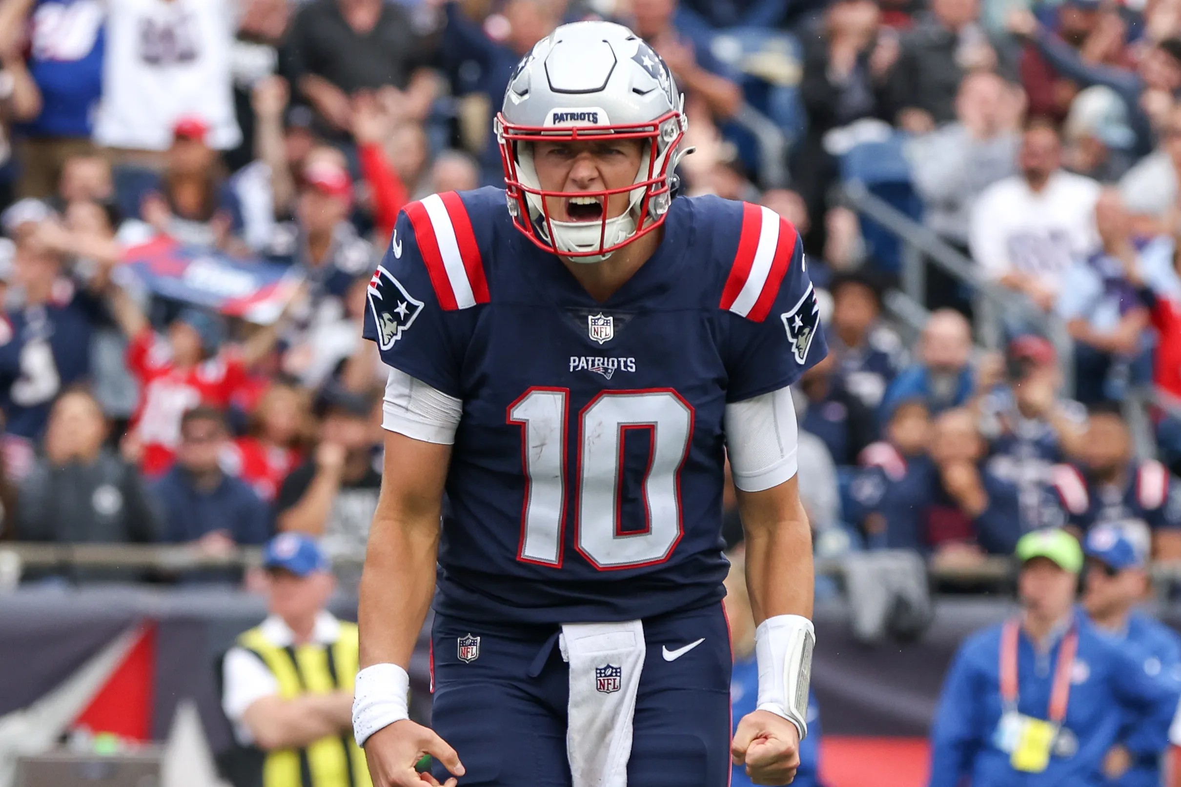 What is a high ankle sprain? Diagnosis, recovery, and more for Mac Jones’ injury