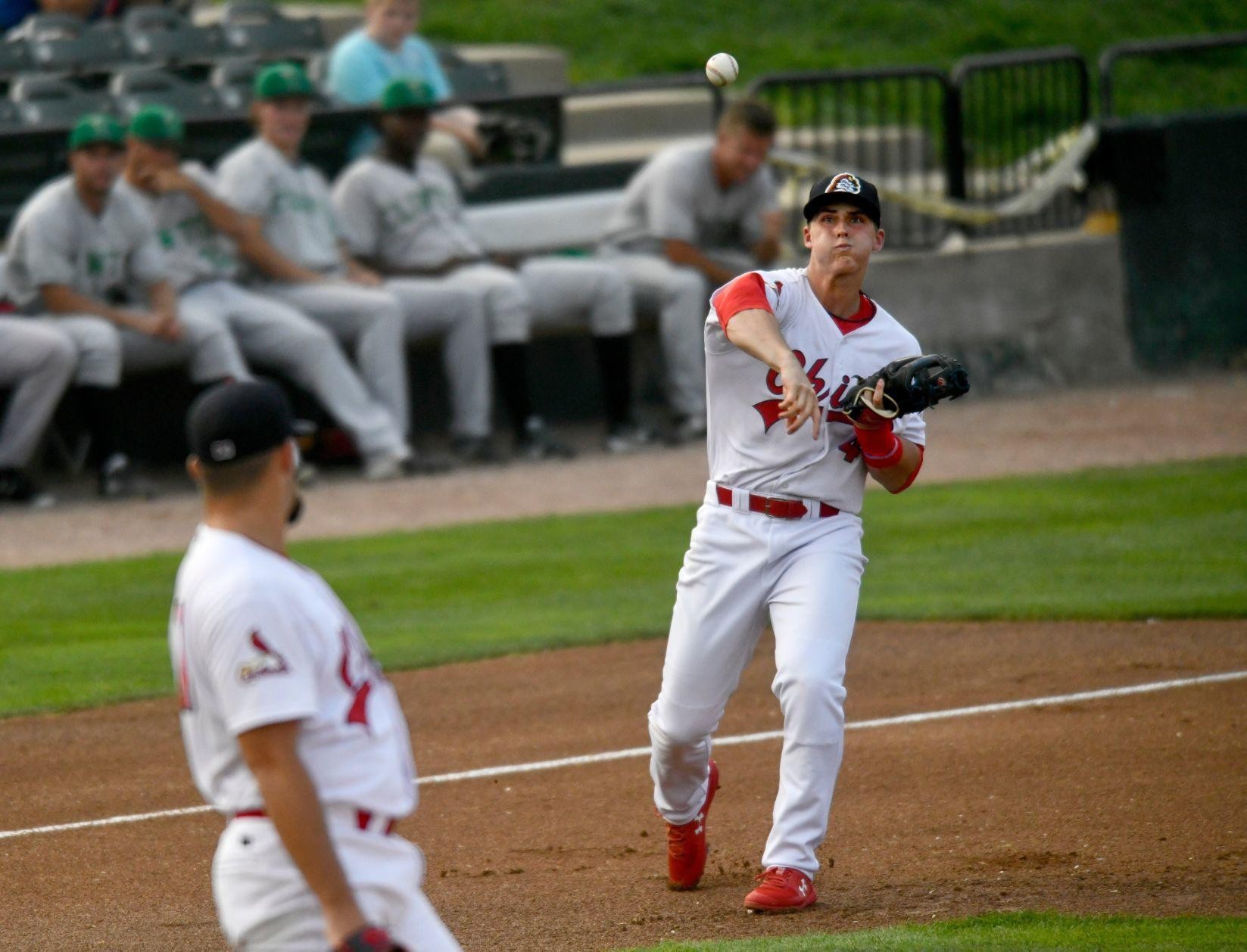 Hendricks briskly blanks Cardinals, throws Cubs to 40 victory in
