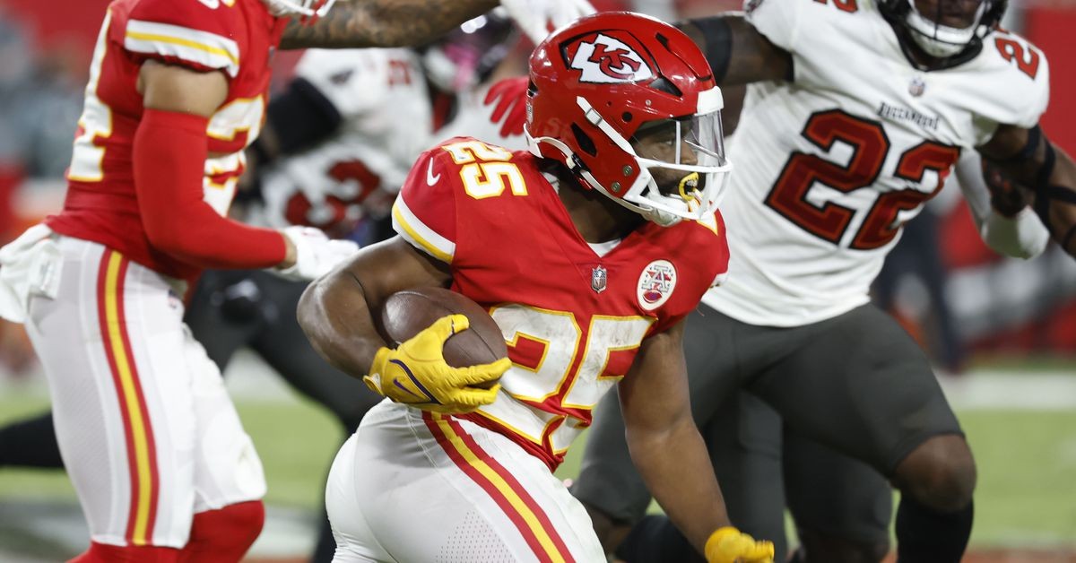 49ers work out XFL QB Jack Coan