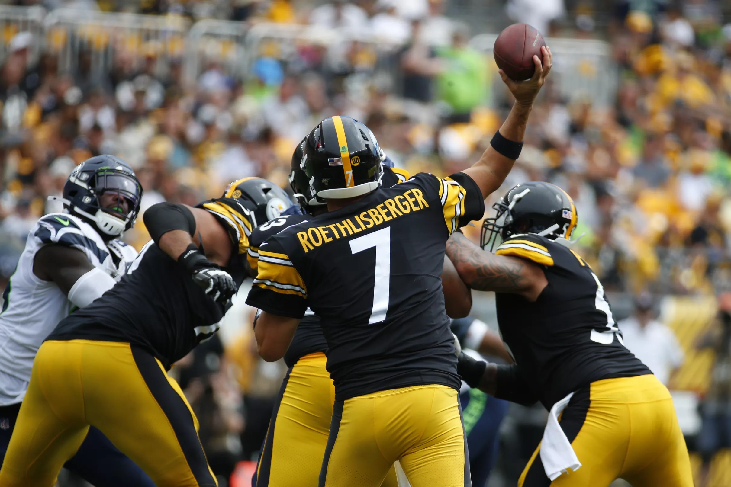 Ranking all 32 NFL teams according to their 2020 uniforms