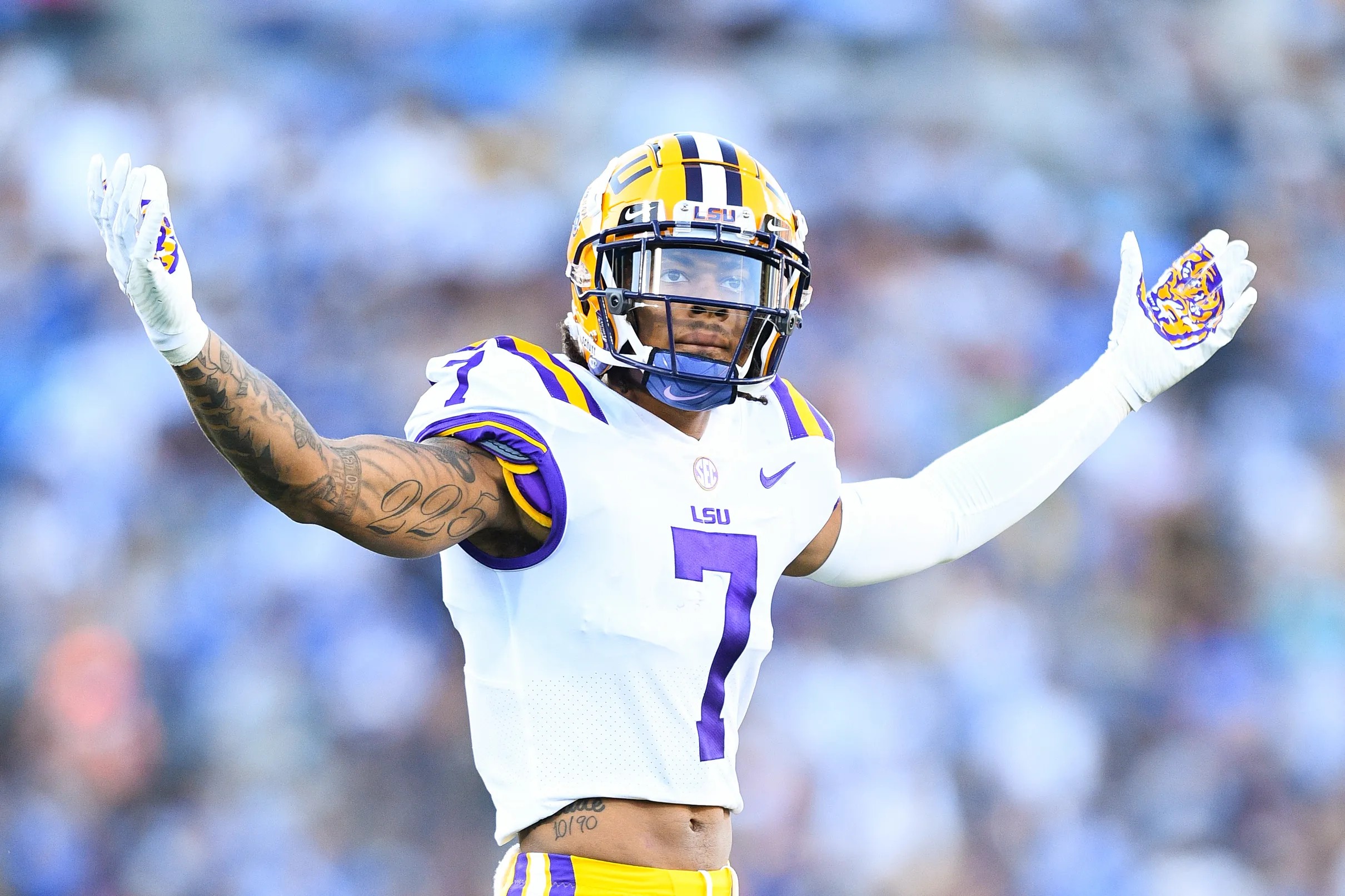 2022 NFL Mock Draft Commanders choose cornerback