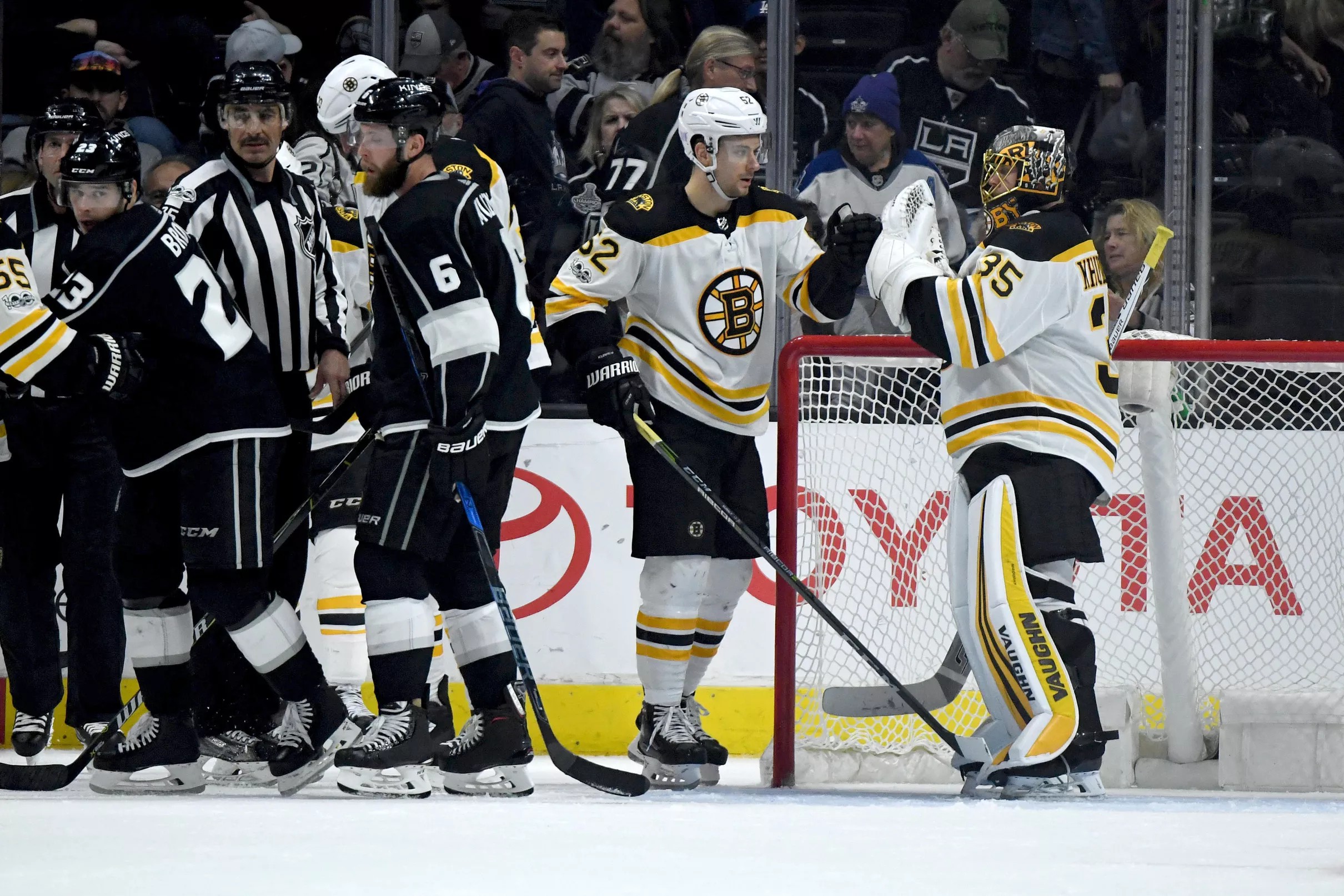 RECAP Bruins win 21, hand Los Angeles fourth straight home loss