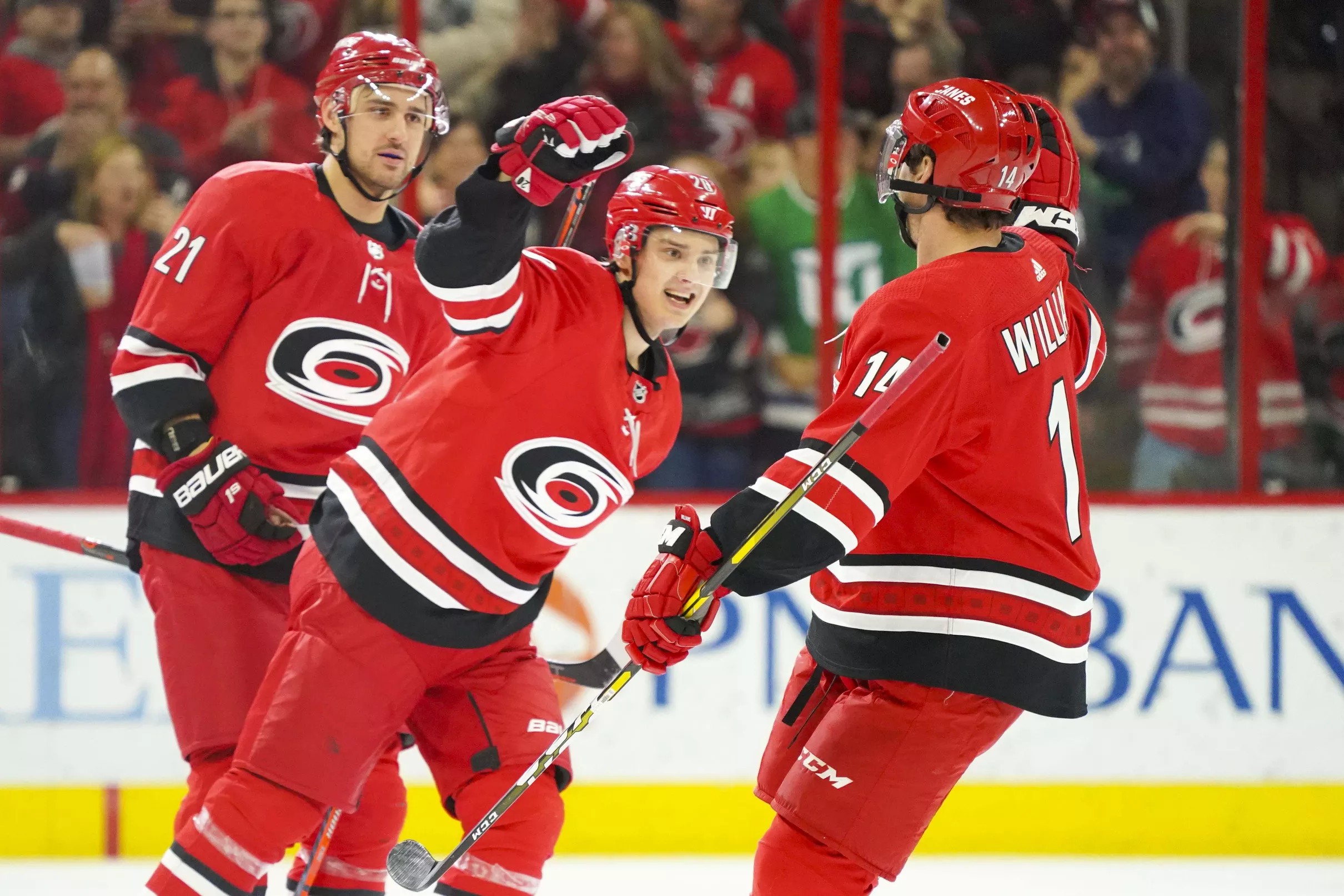 Recap Hurricanes dominate Kings in 61 victory