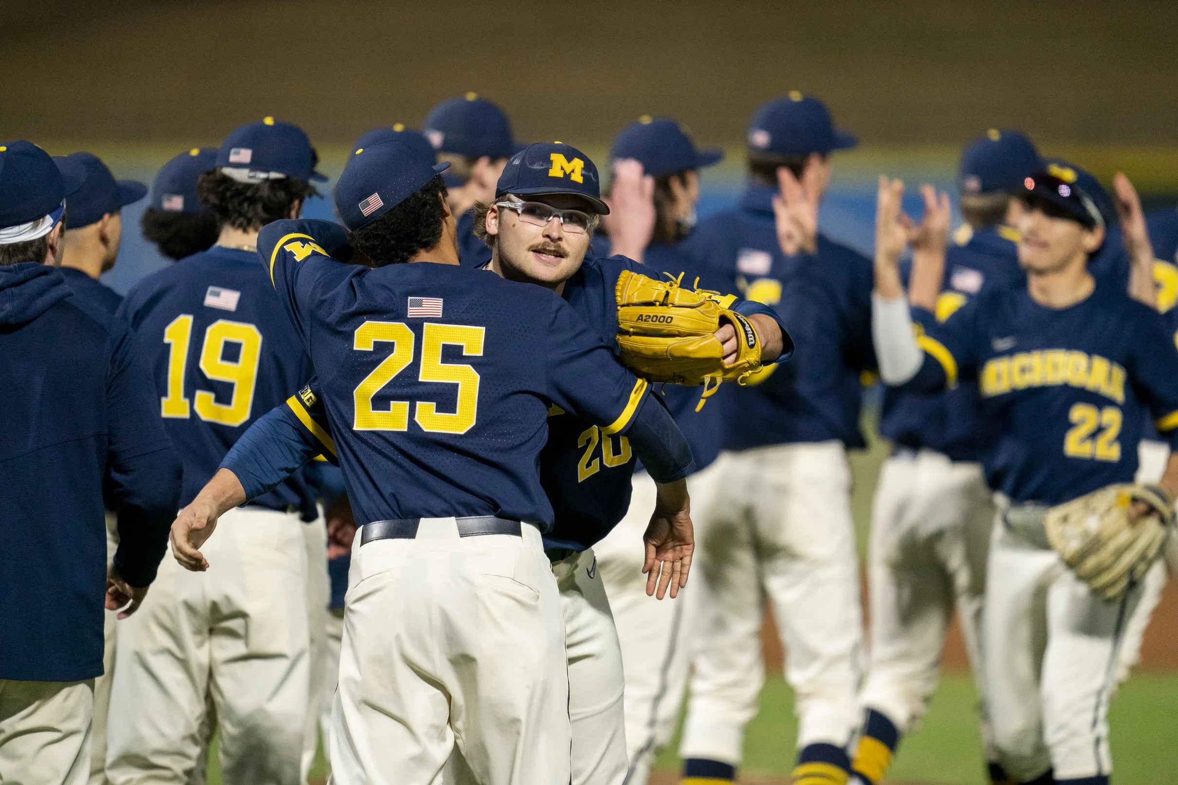 Baseball Roundup Michigan splits with Illinois in altered weekend series
