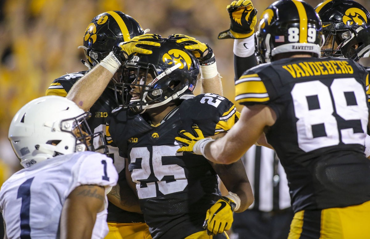10 10 Wadley, seniors hope to celebrate with Iowa win over Purdue
