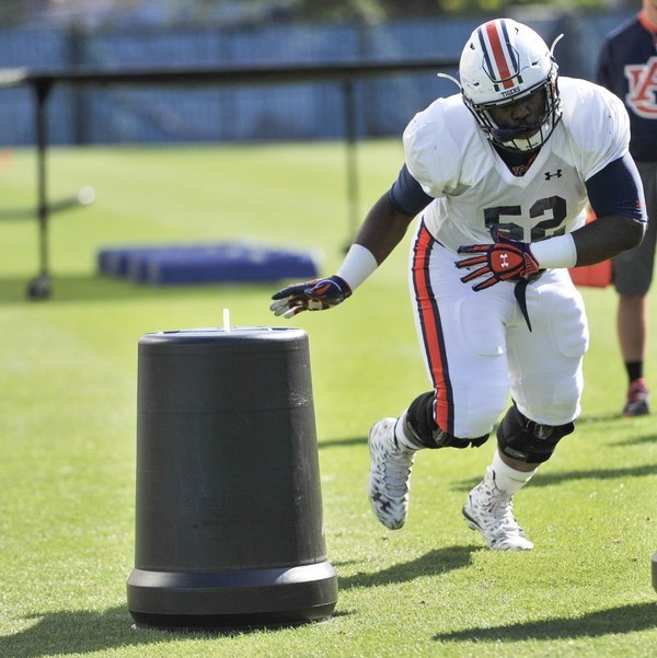 Meet the 6foot7 Alabama Dlineman who is a yogi