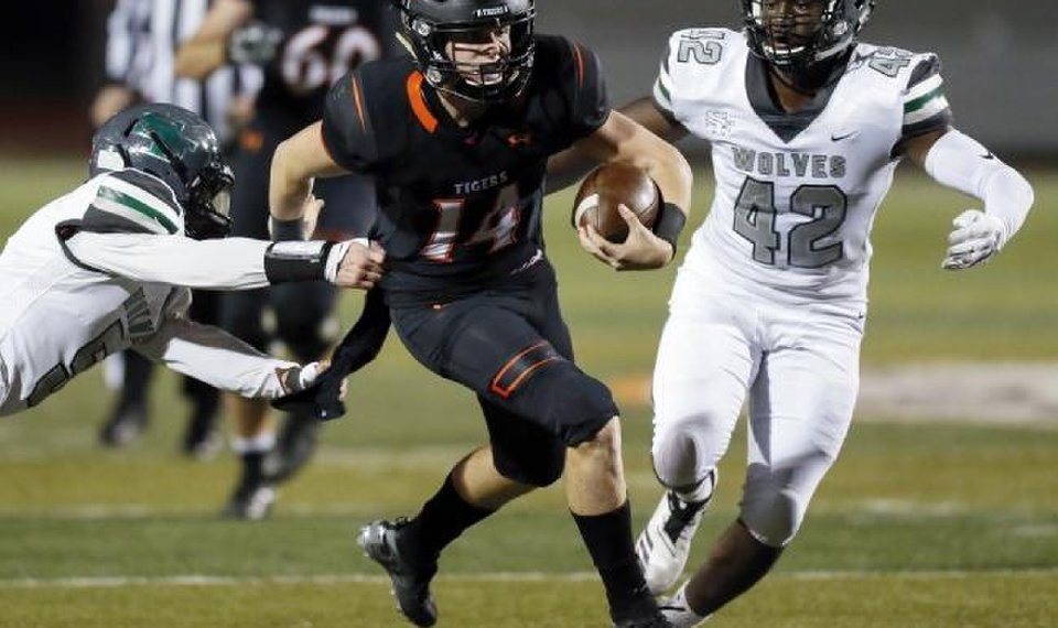 OU commit Cade Horton turns page from baseball to football at Norman