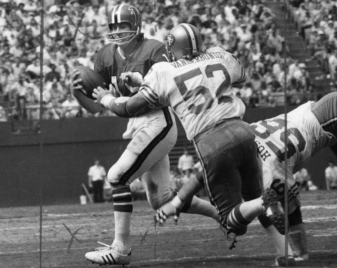 ExFalcon Bob Lee helped Vikings in relief role