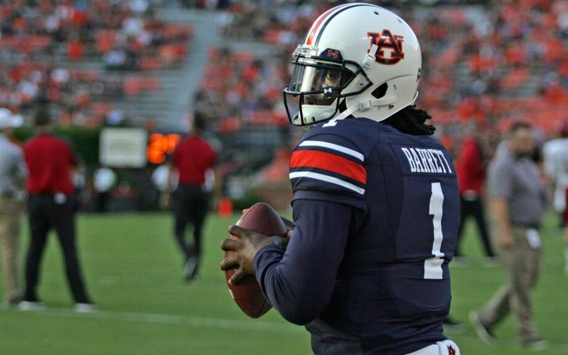 Auburn quarterback announces plans to transfer from program