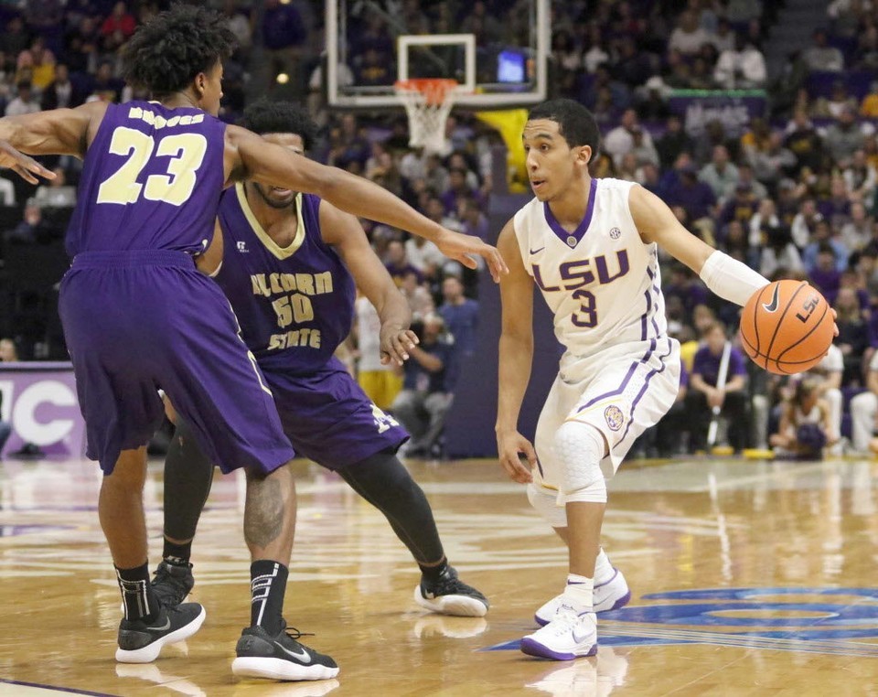 Tremont Waters makes no predictions after dazzling LSU basketball debut