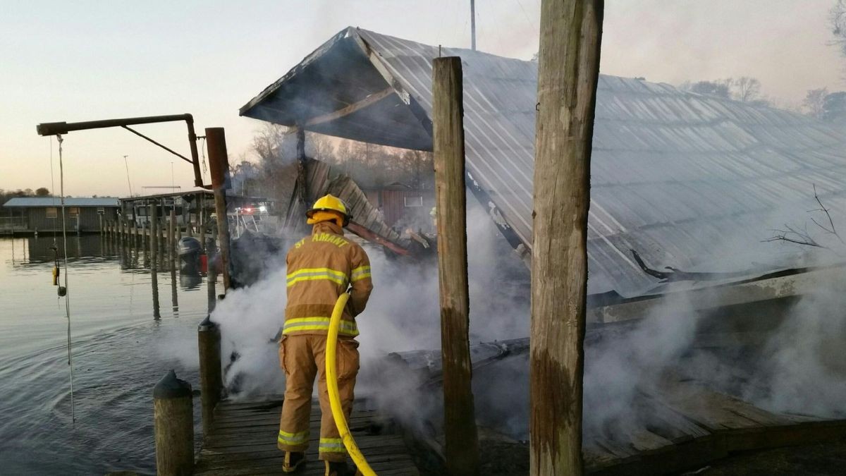 Blind River Bar, popular with area boaters, destroyed by fire Friday