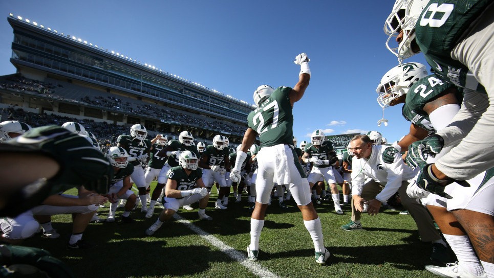 Minnesota Game Time Set for 8 p.m.