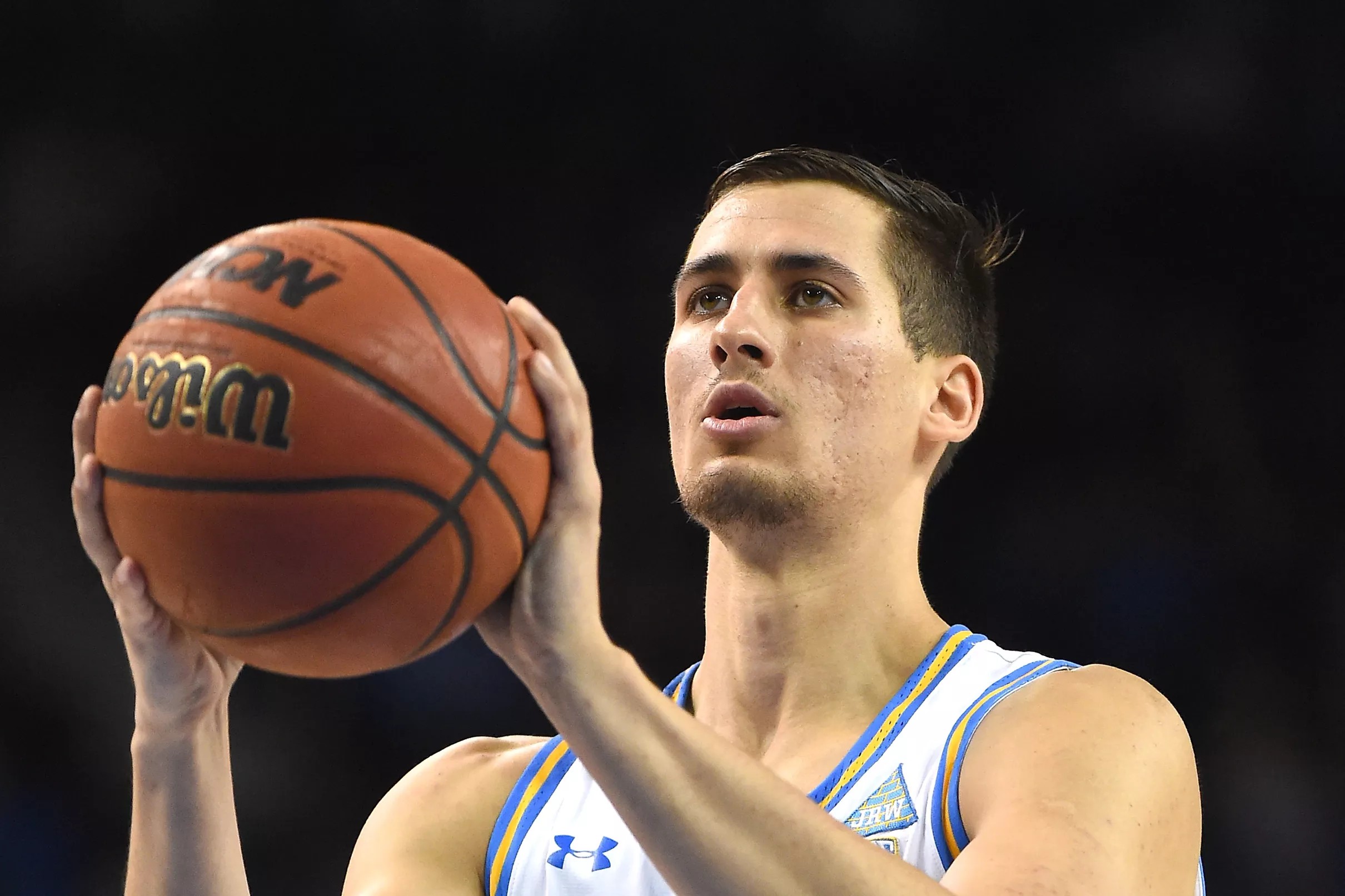 UCLA Basketball News Roundups 2 Road Games, 2 Chokes