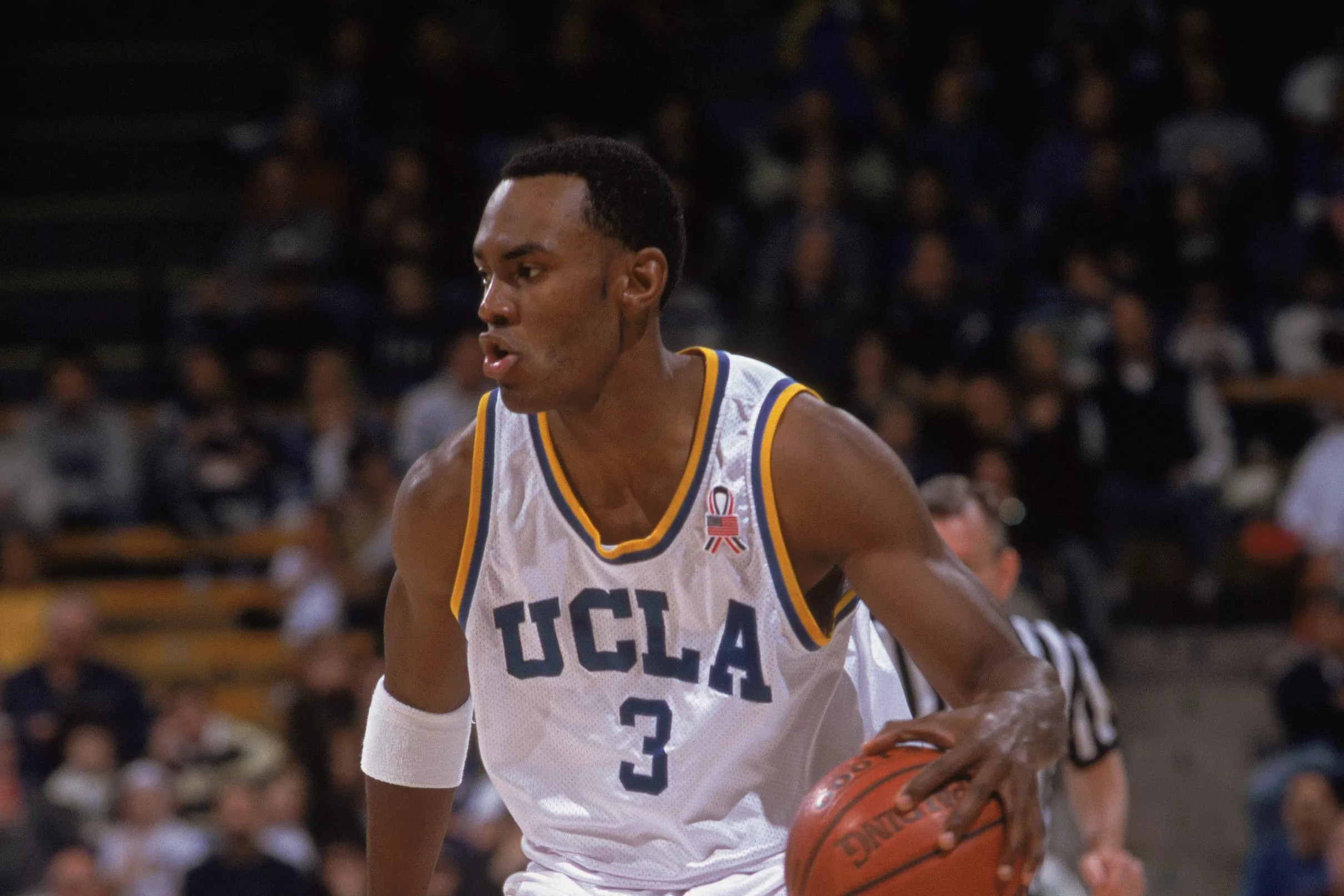 Reports Former UCLA Basketball Player Billy Knight Commits Suicide