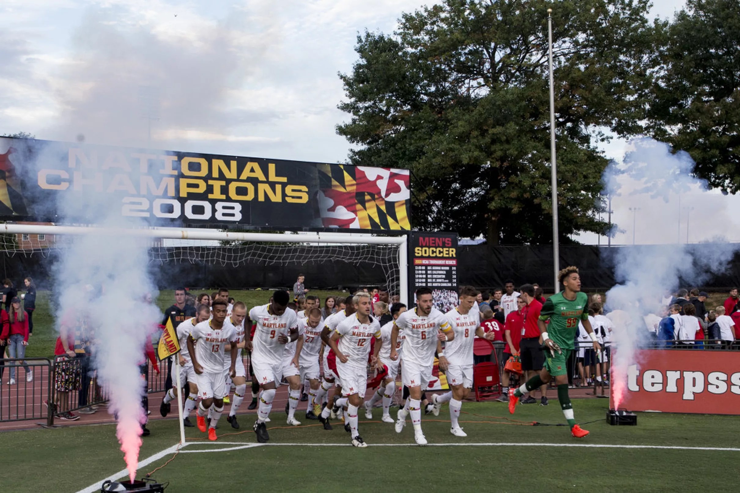 Maryland men’s soccer begins title defense with 10 victory over USF