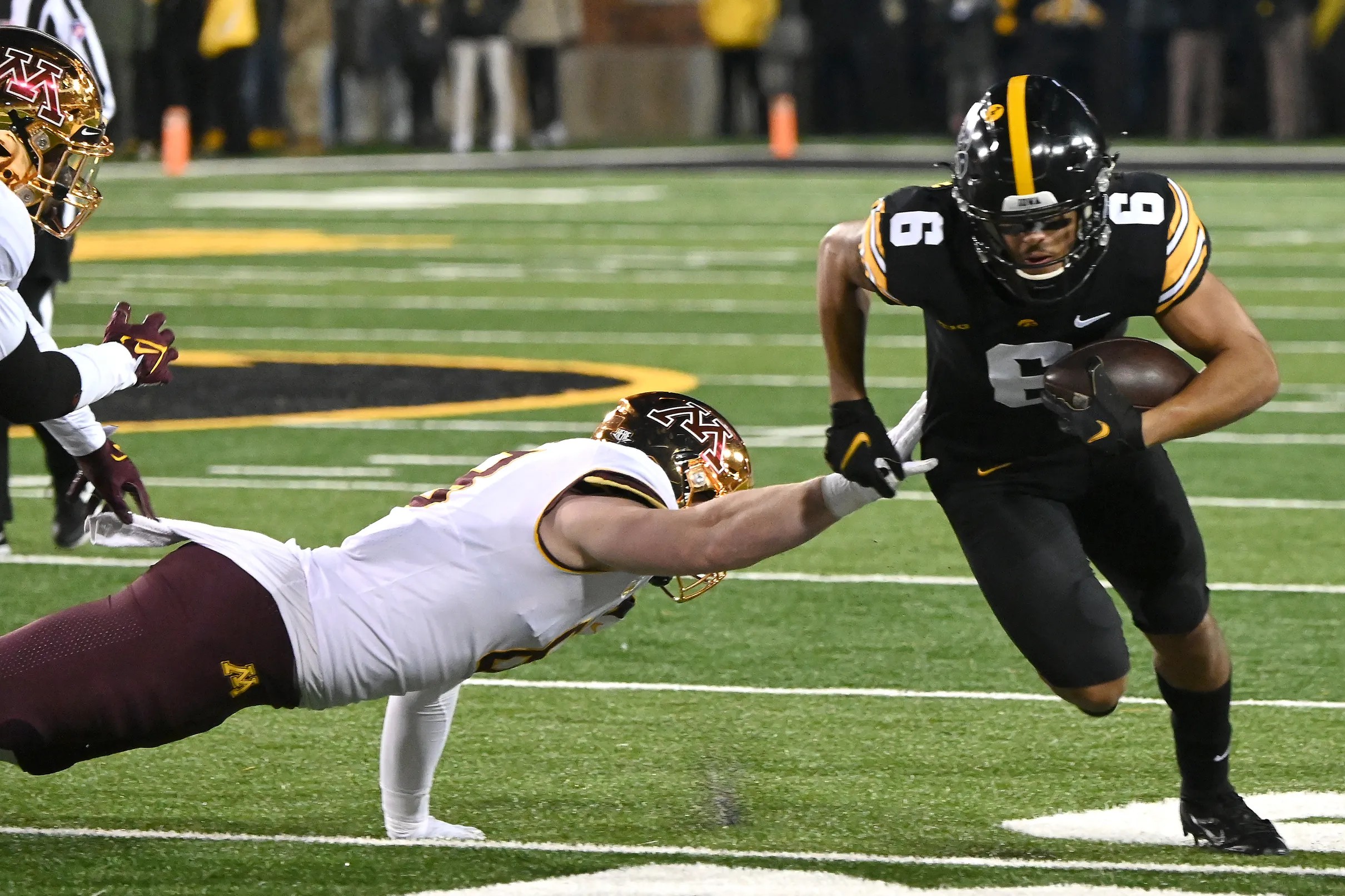 Notre Dame Football What’s going on with the Irish and the transfer