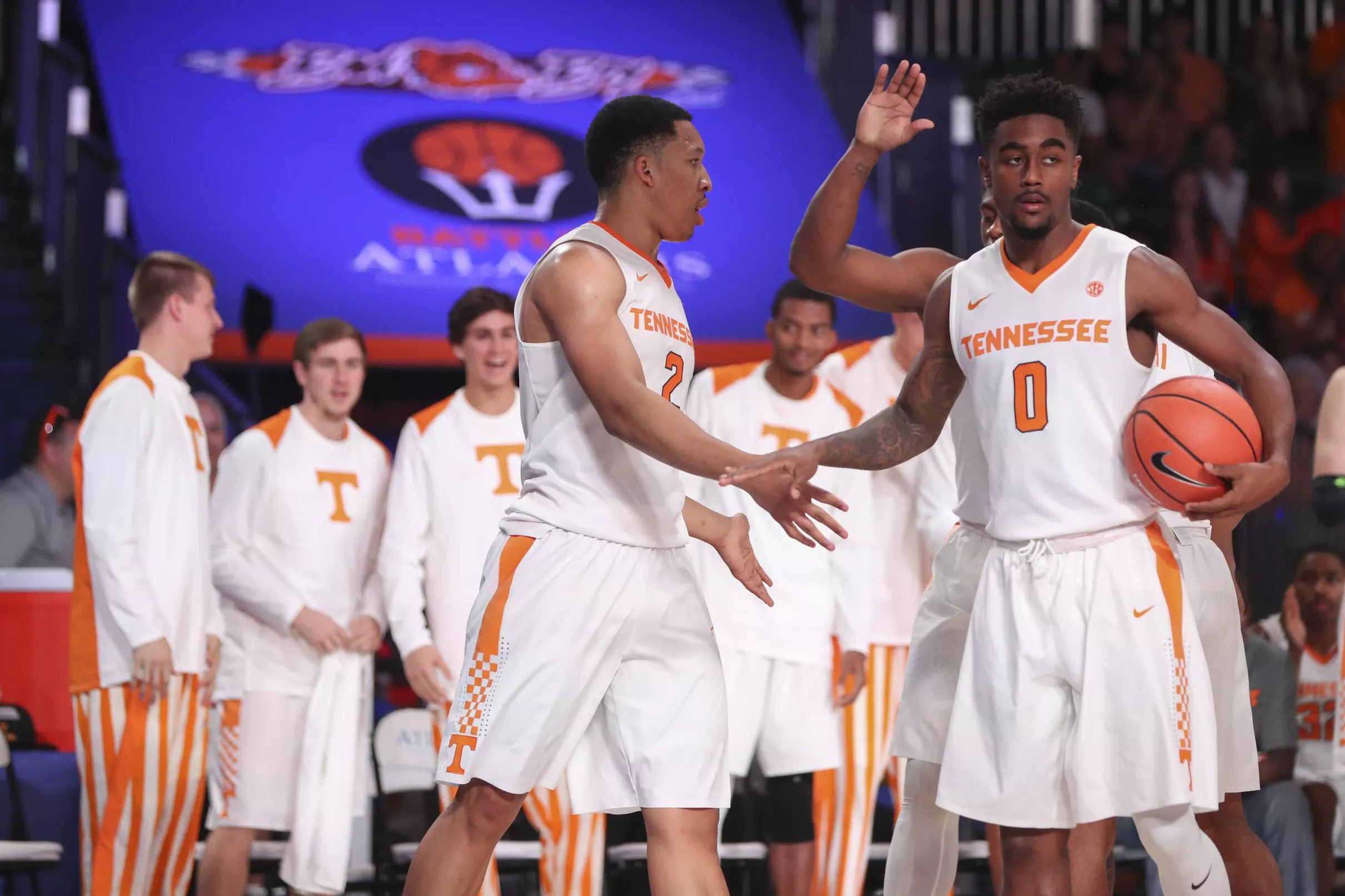 Tennessee Men’s Basketball debuts inside the AP Top 25 for the first time this season