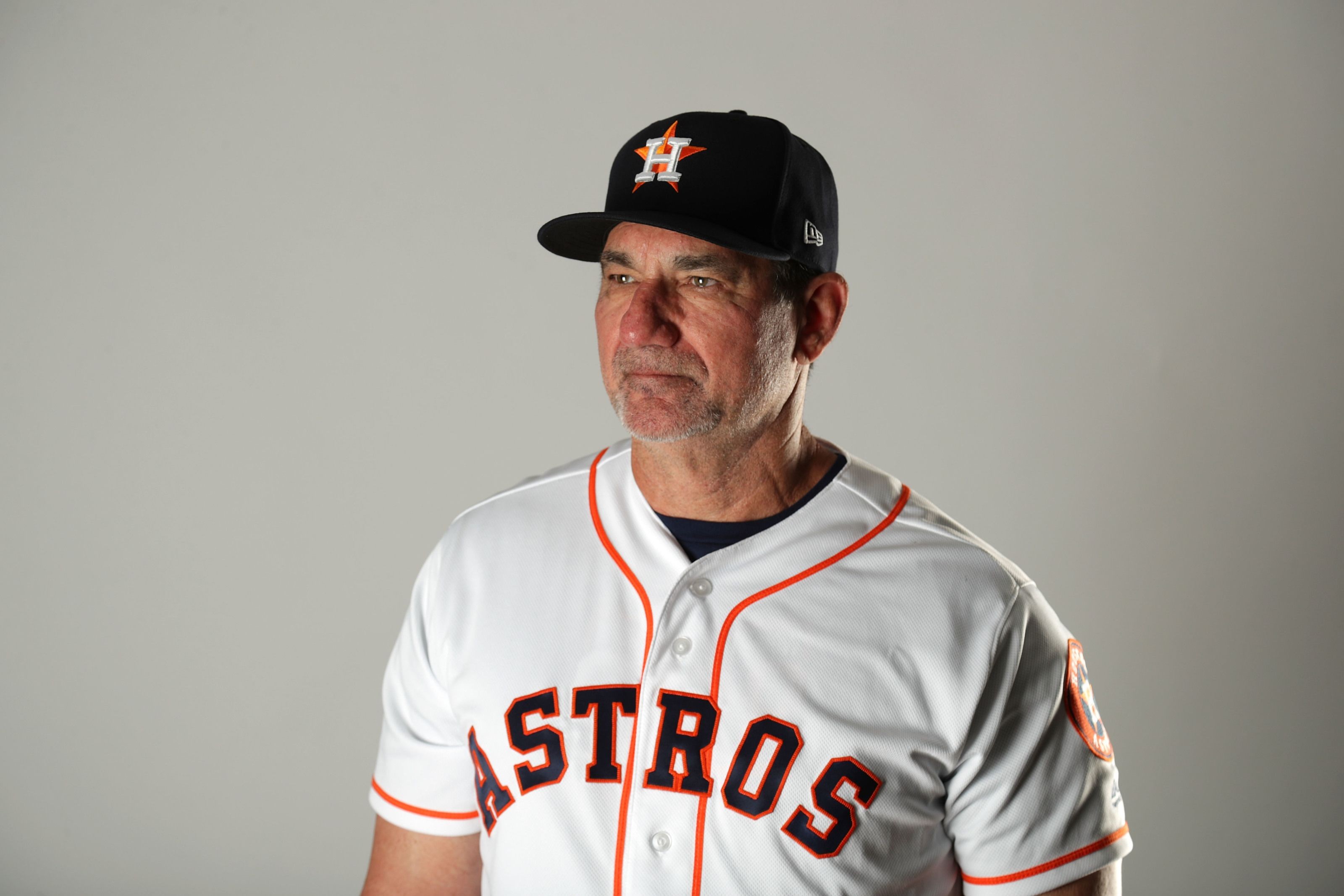 Astros’ hitting coach Hudgens departs in staff shakeup