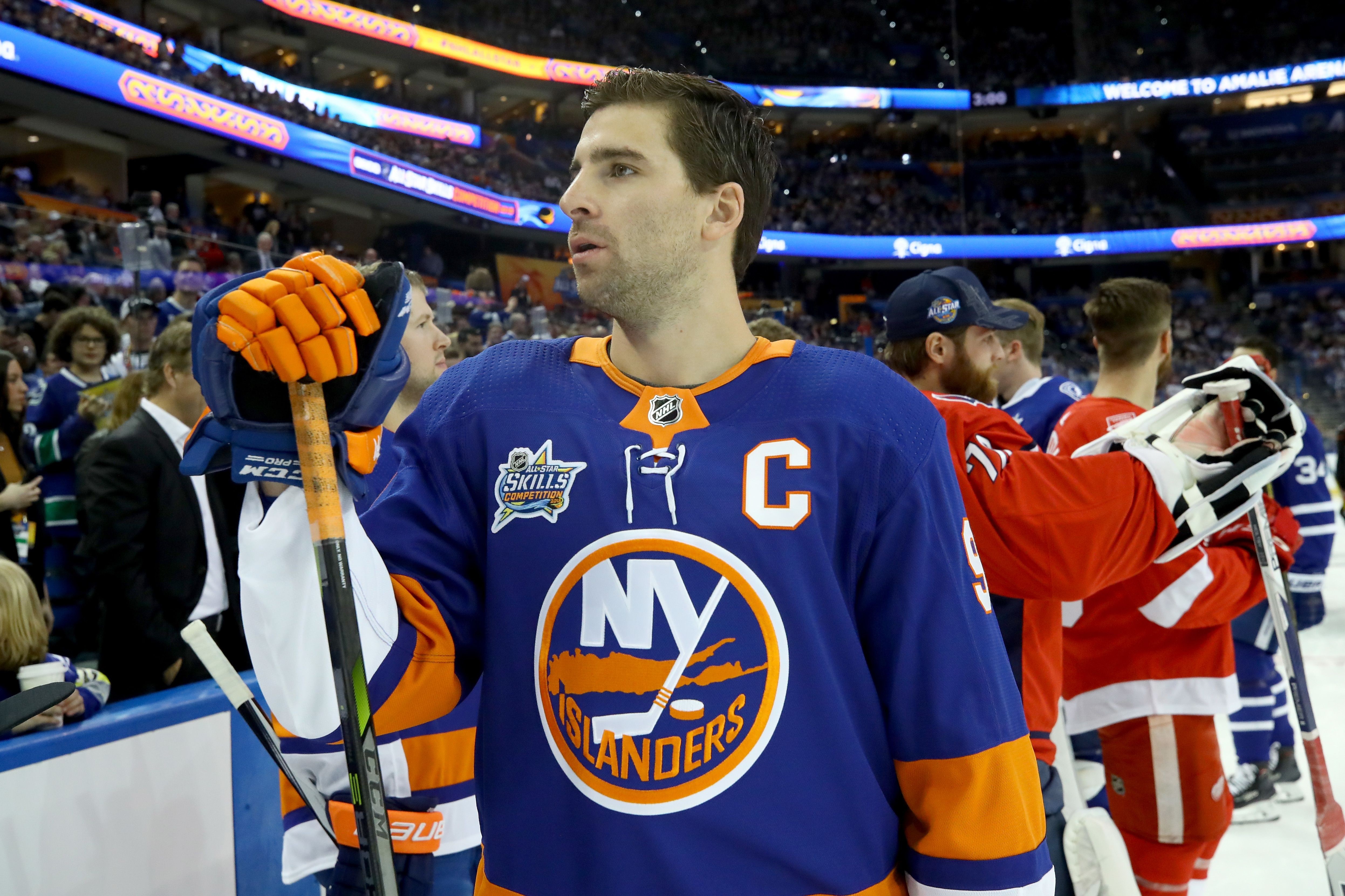 New York Islanders Daily John Tavares Considering ReSigning During Season