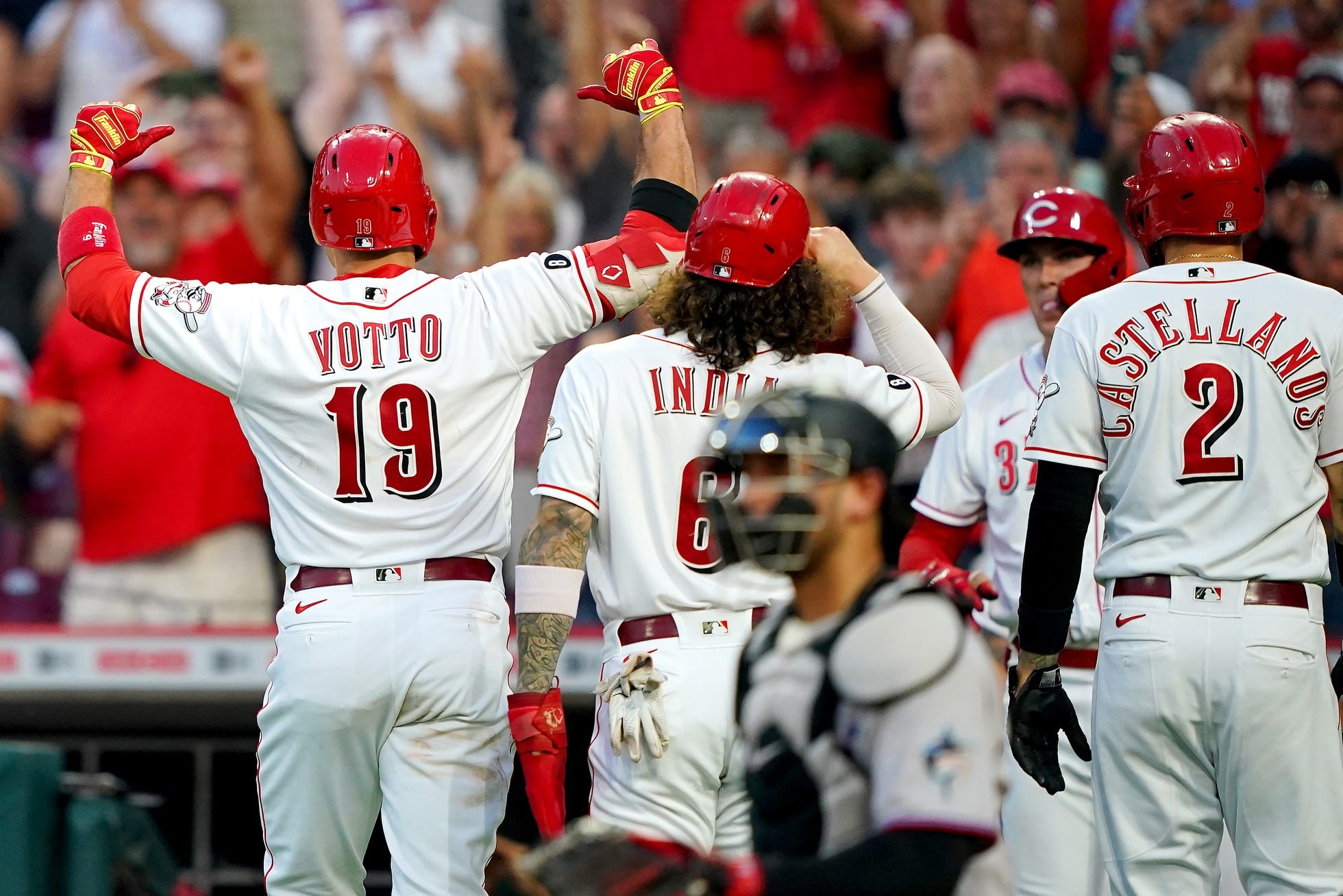 Joey Votto is having more fun as he lets his personality show