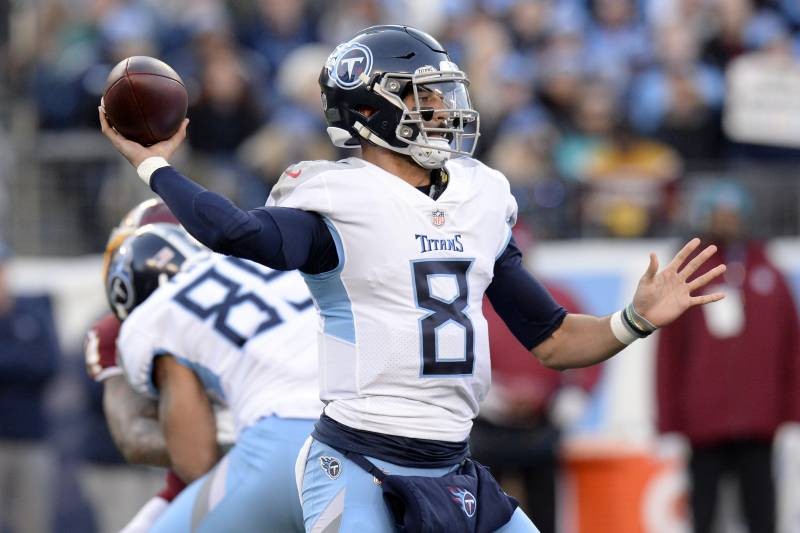 Marcus Mariota Doesn't Return vs. Redskins After Suffering Stinger Injury