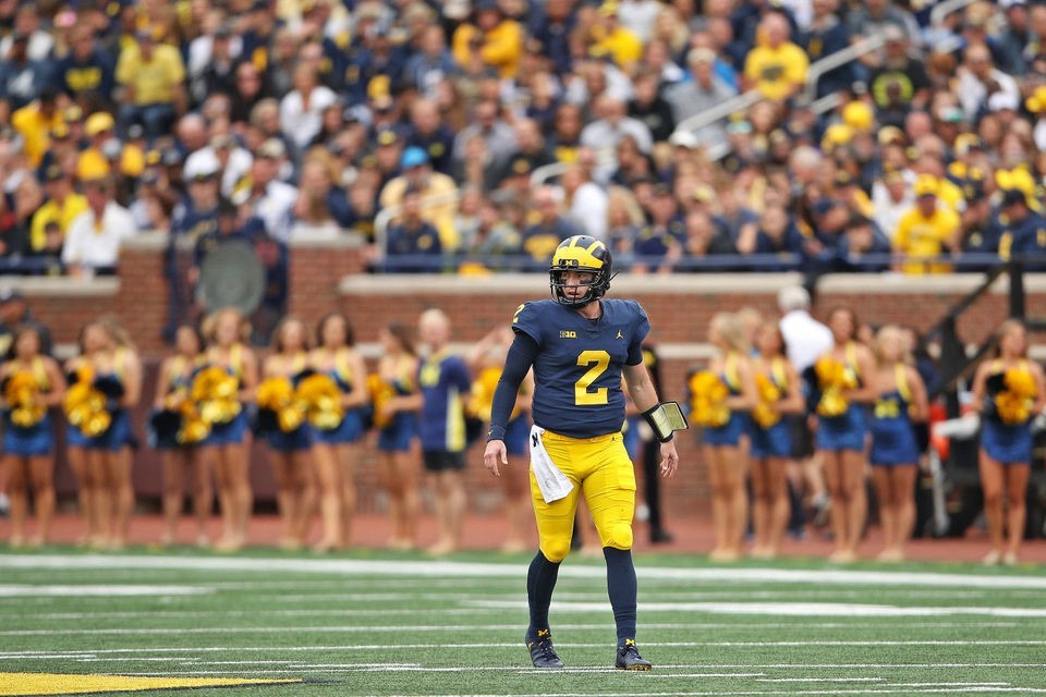 Shea Patterson admits QB room was 'standoffish' when he got to Michigan