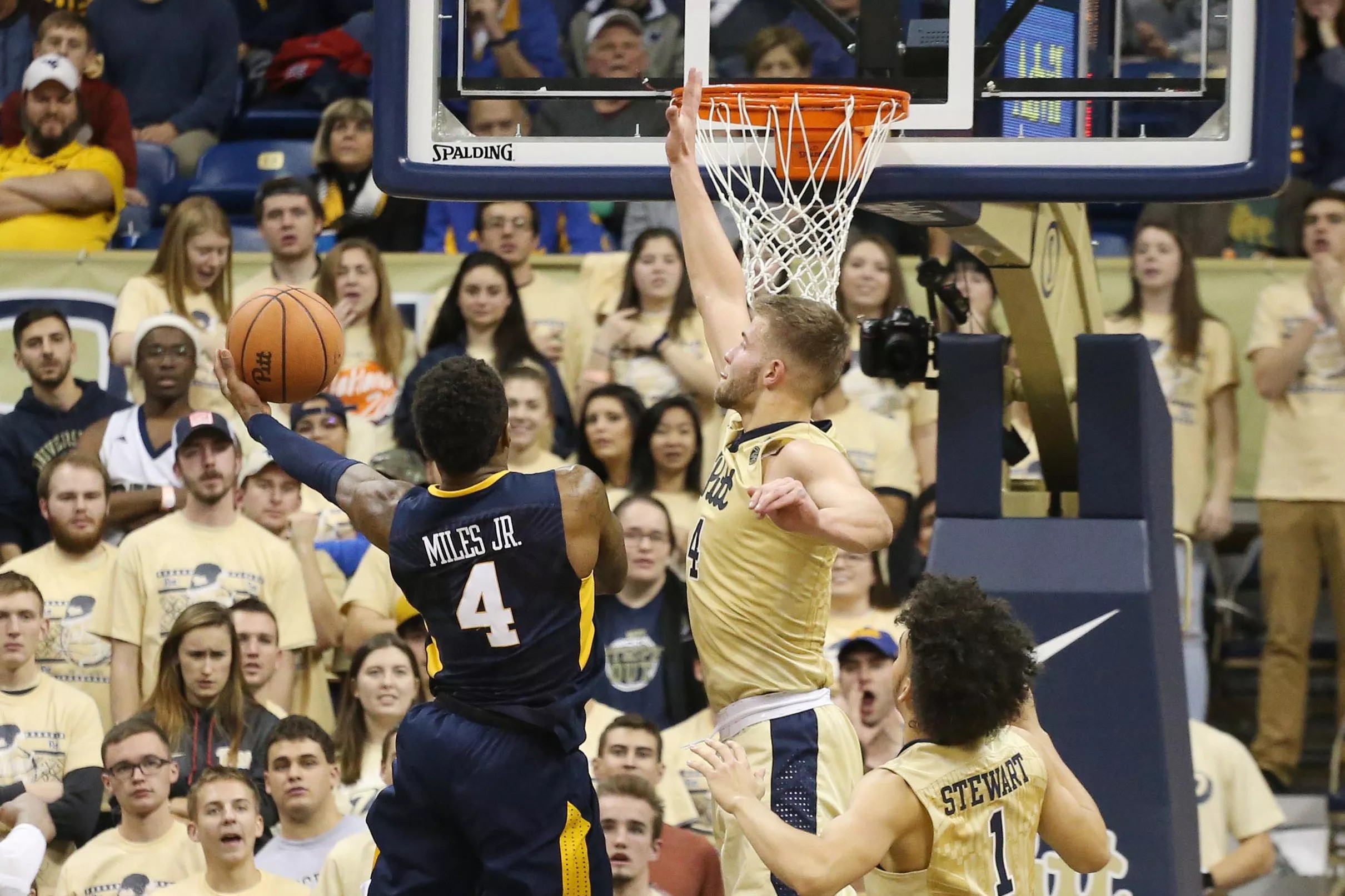 Ten games in, Pitt’s basketball showing improvement