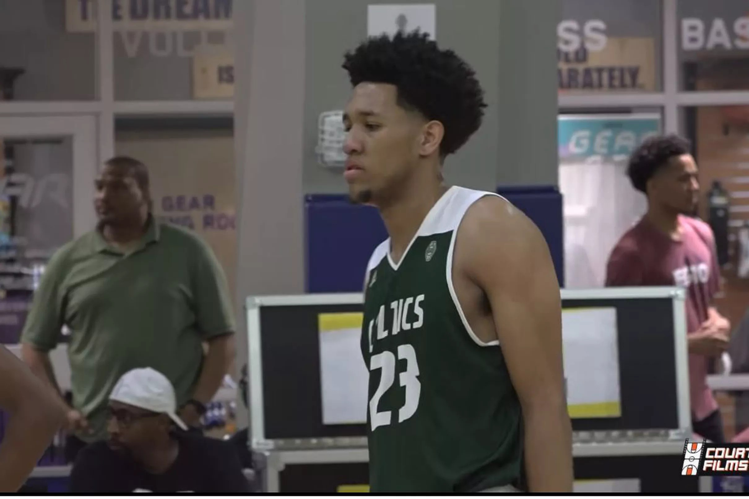 Kentucky Basketball Recruiting E.J. Montgomery updates his recruitment