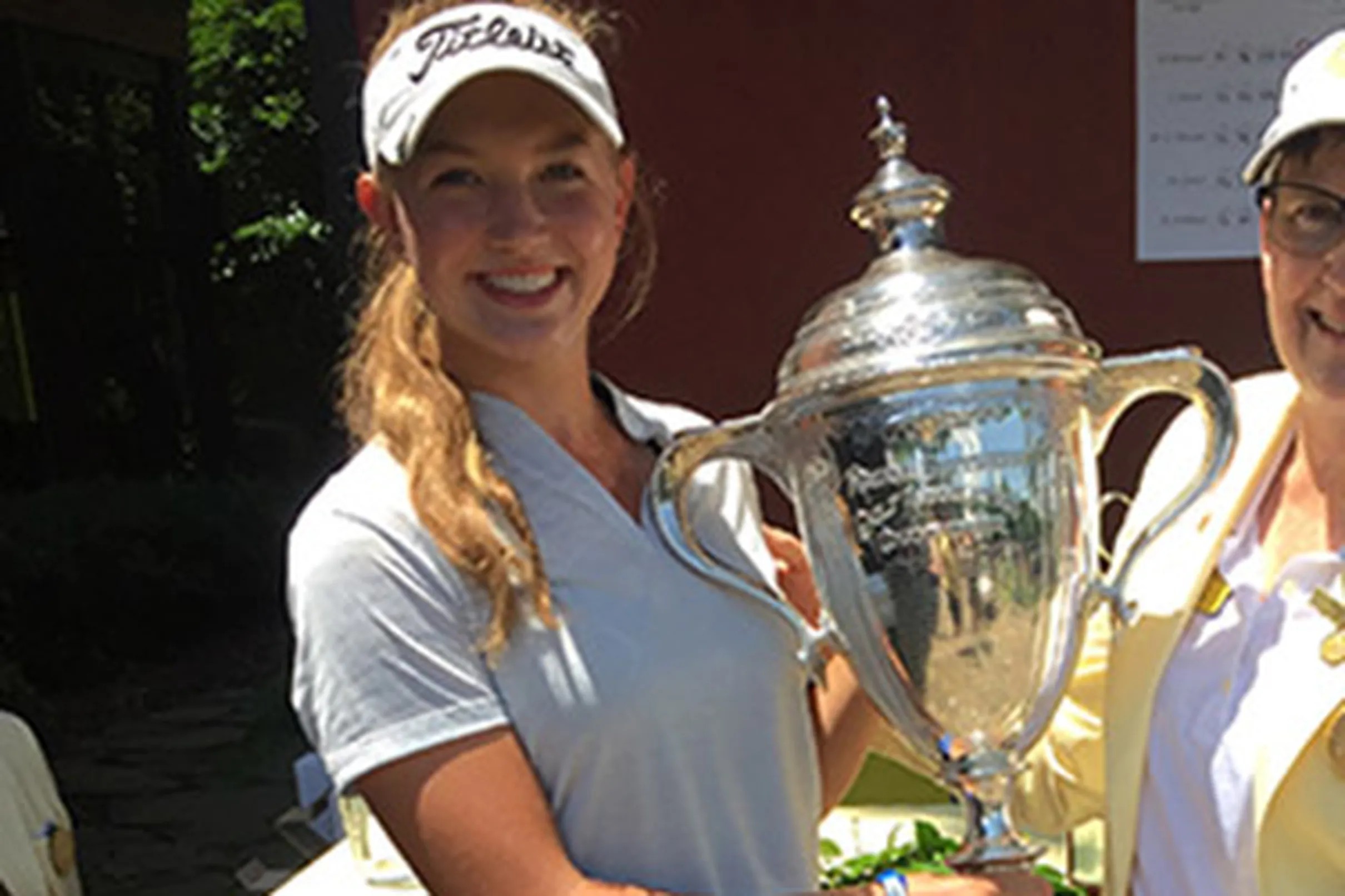 Women’s Golf Four to Flourish in 20212022 Calynne Rosholt