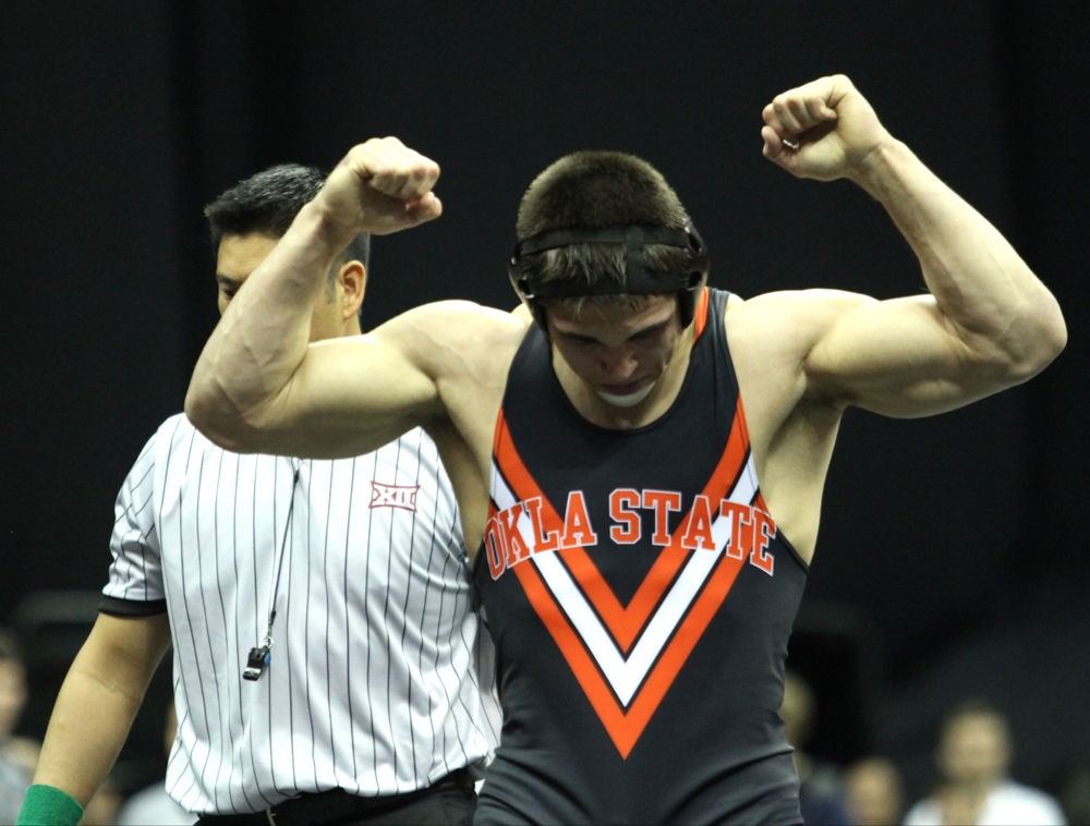 Weigel's season over after suffering knee injury in NCAA tournament