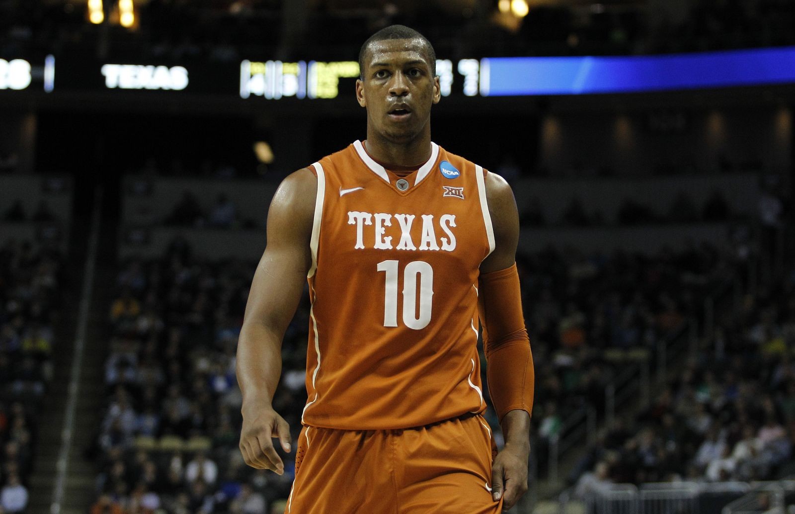 Texas Basketball Jonathan Holmes joins Chicago Bulls Summer League