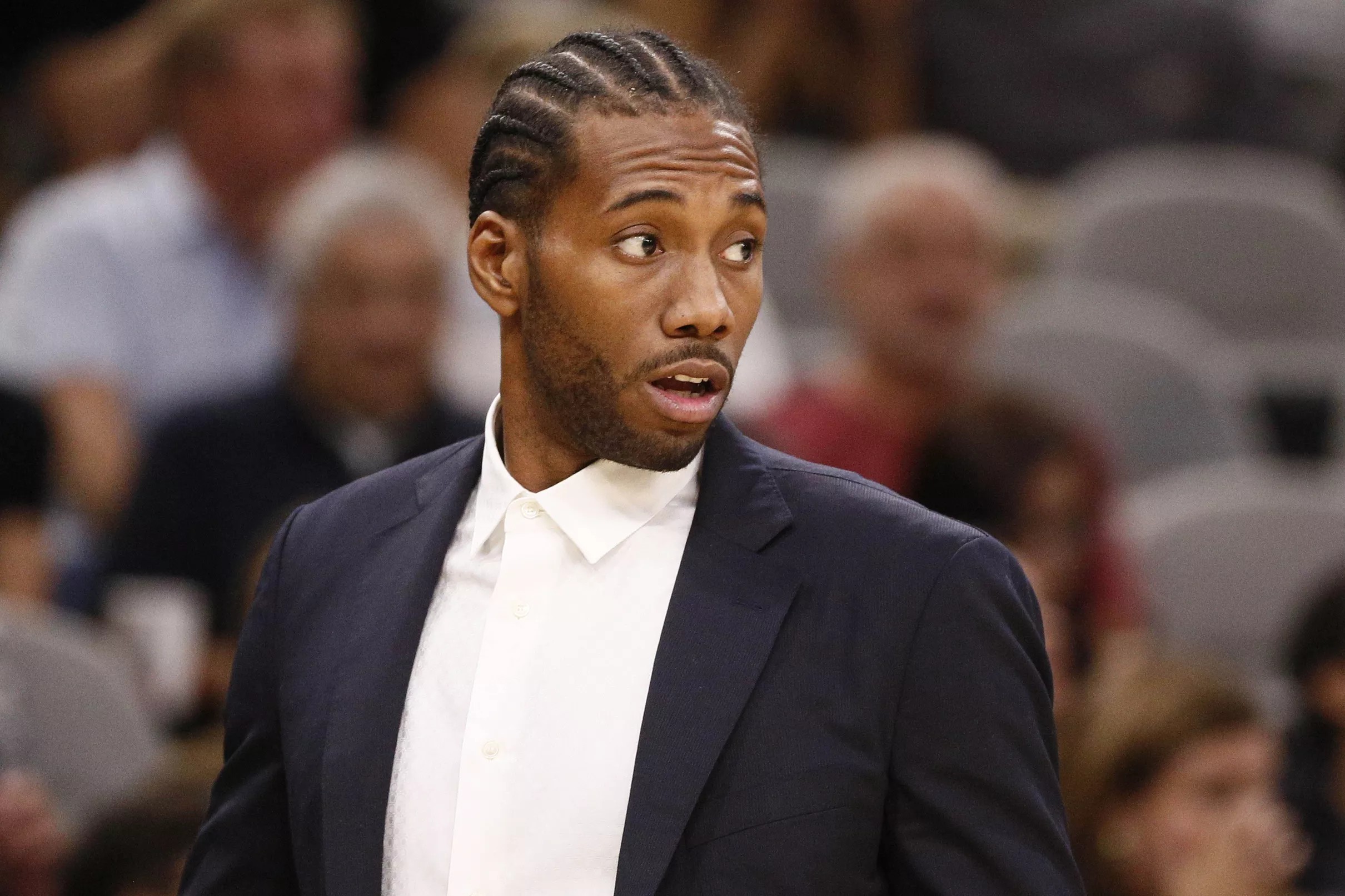 NBA Trade Rumors Spurs trade Kawhi Leonard to Raptors
