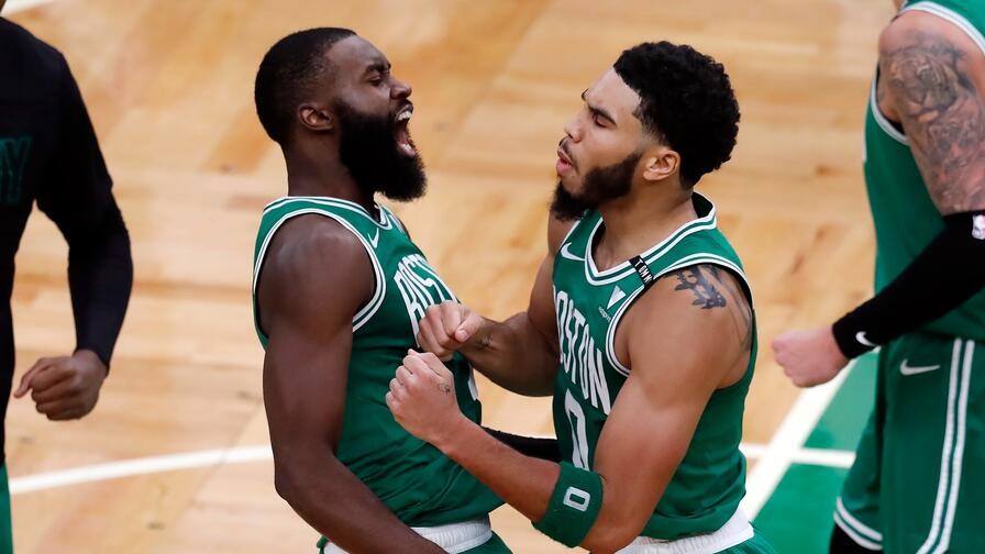 DraftKings Daily Fantasy Basketball Helper Friday 1/8/21